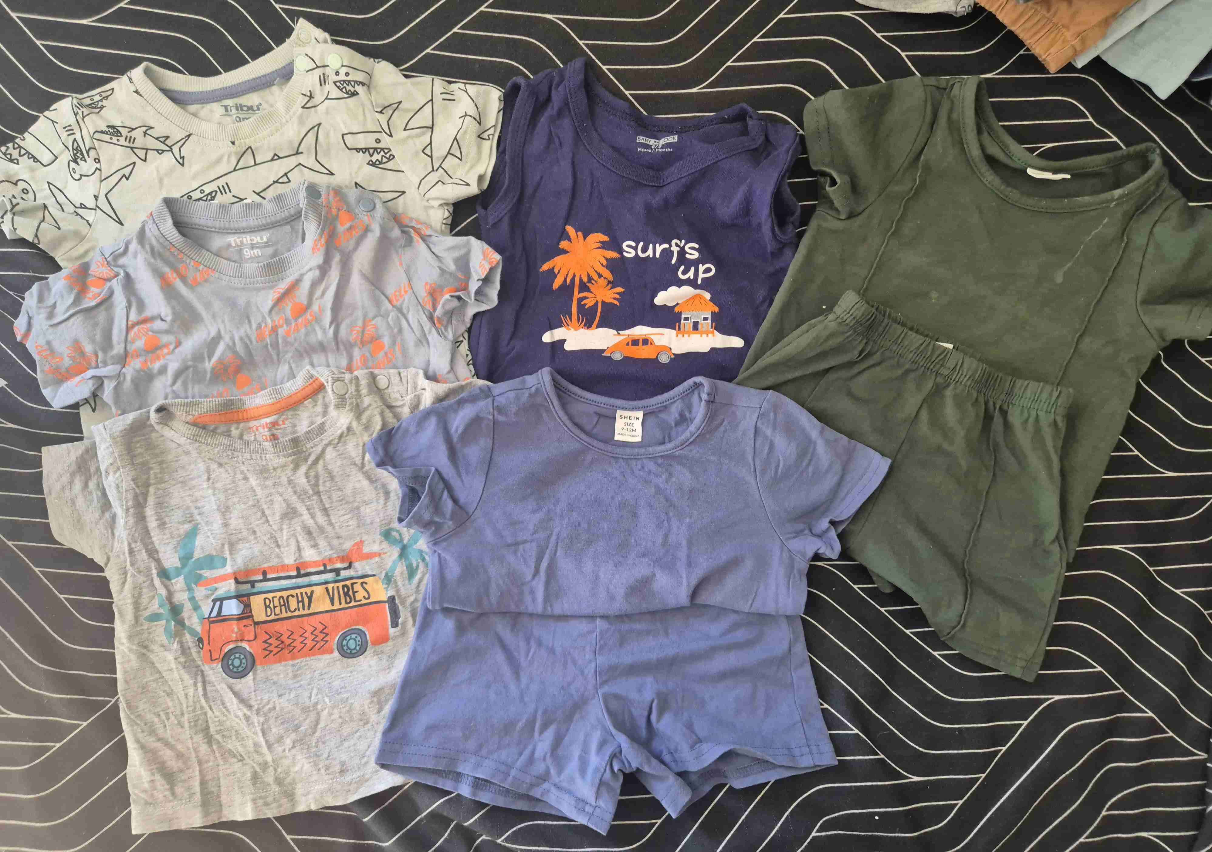 Lote de ropa de bebé de 6 a 12m - miniatura 3