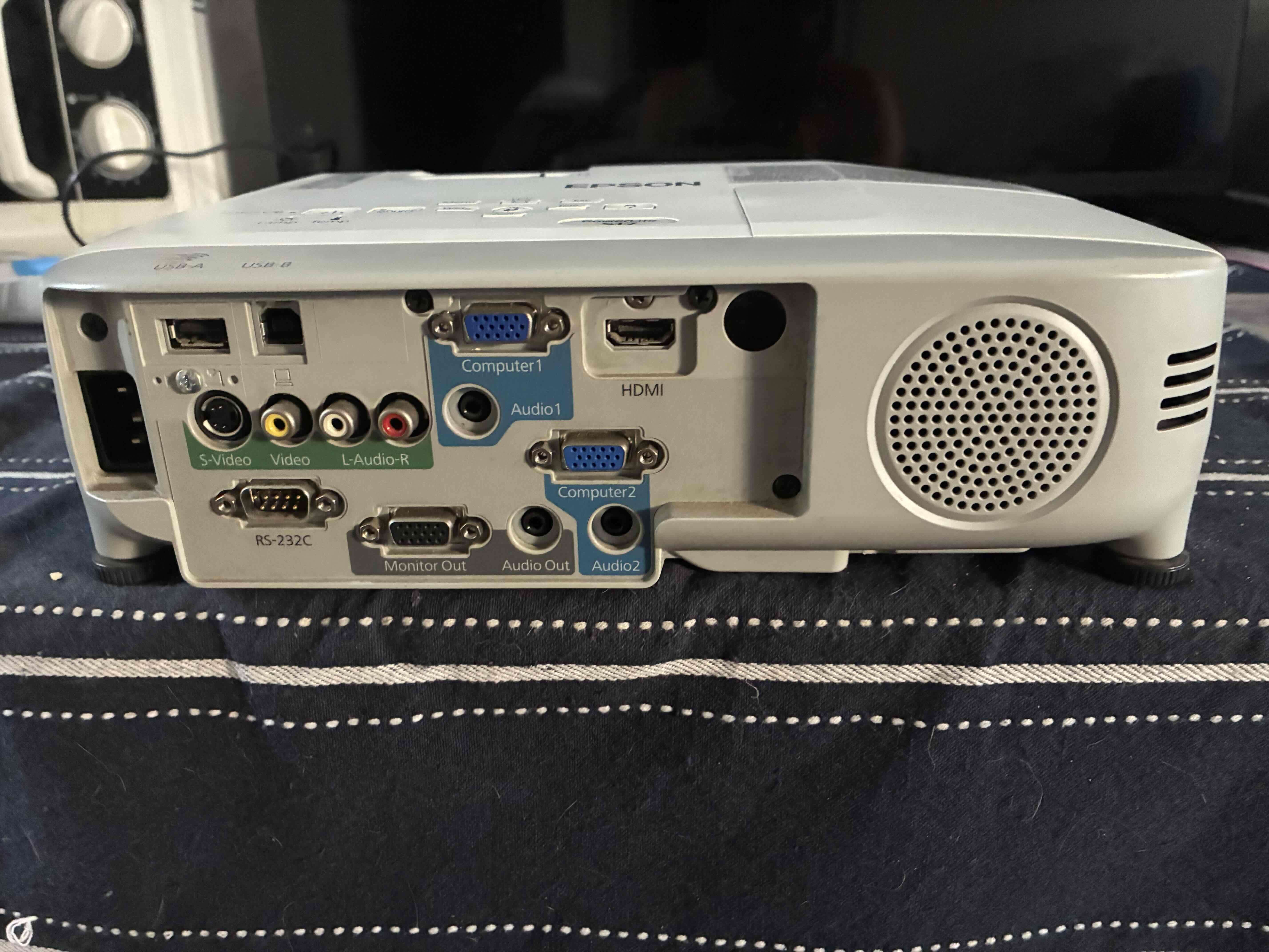 Proyector Epson PowerLite S17 3LCD HDMI - miniatura 3