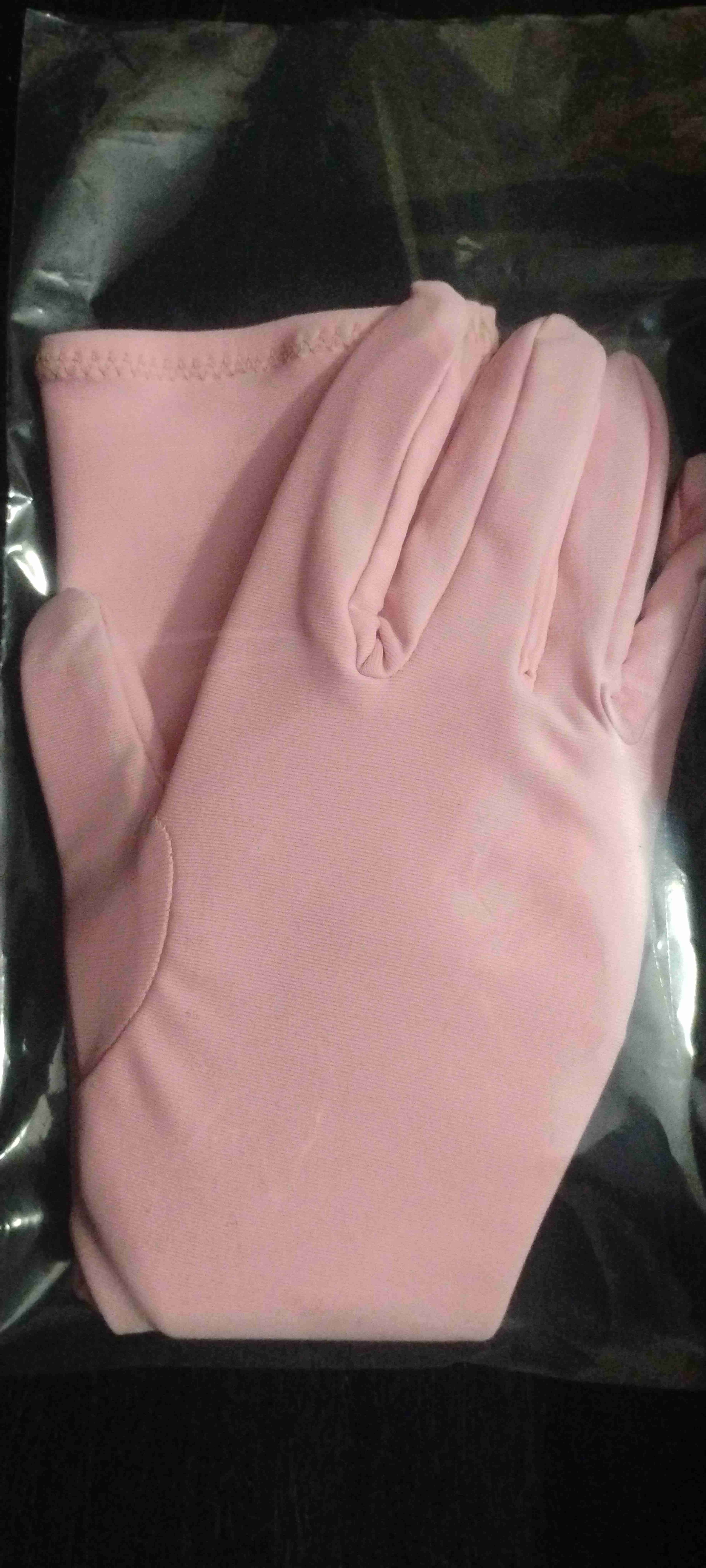 Guantes rosados nuevos