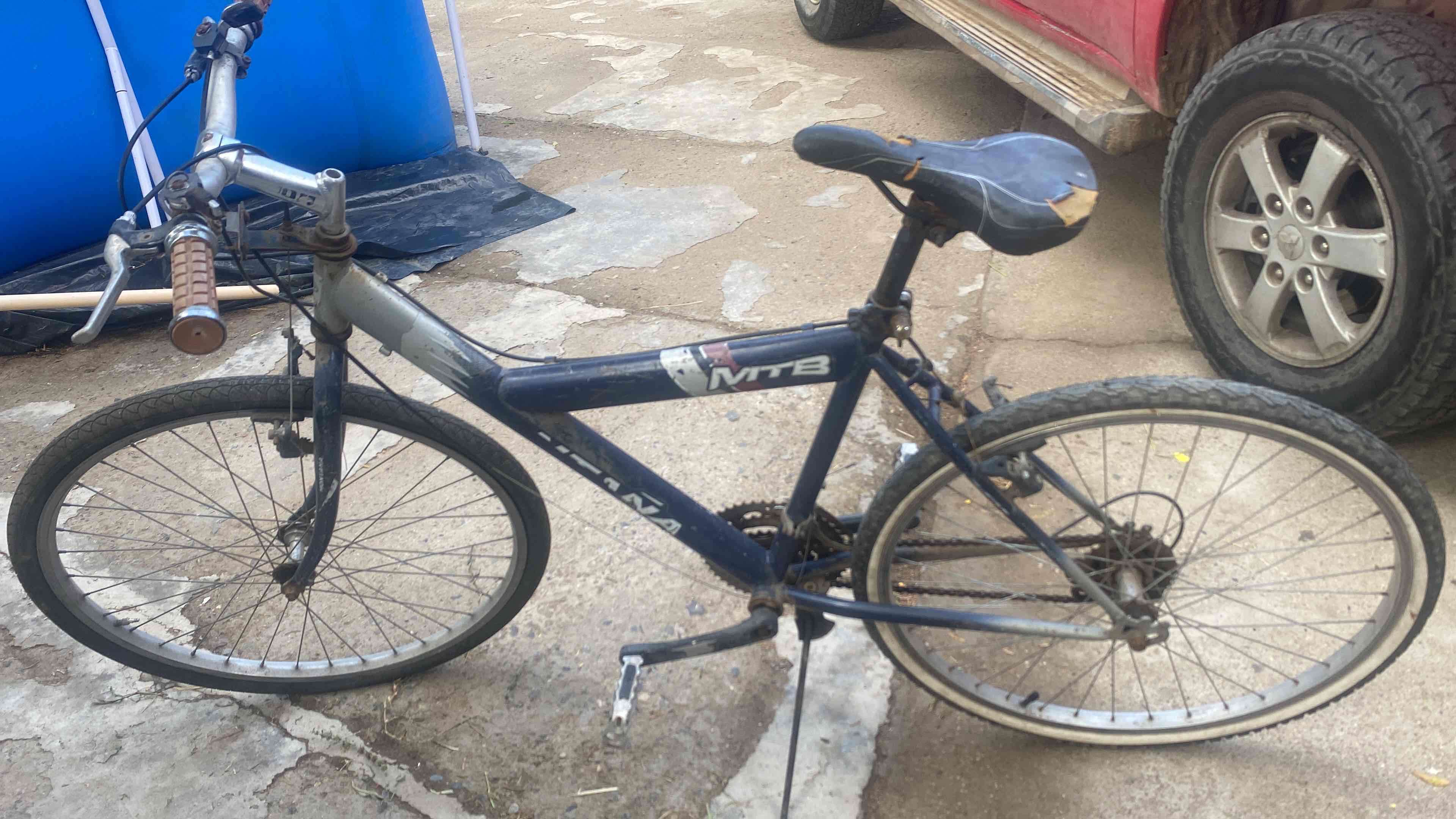 Bicicleta de montaña Loto roja - miniatura 2