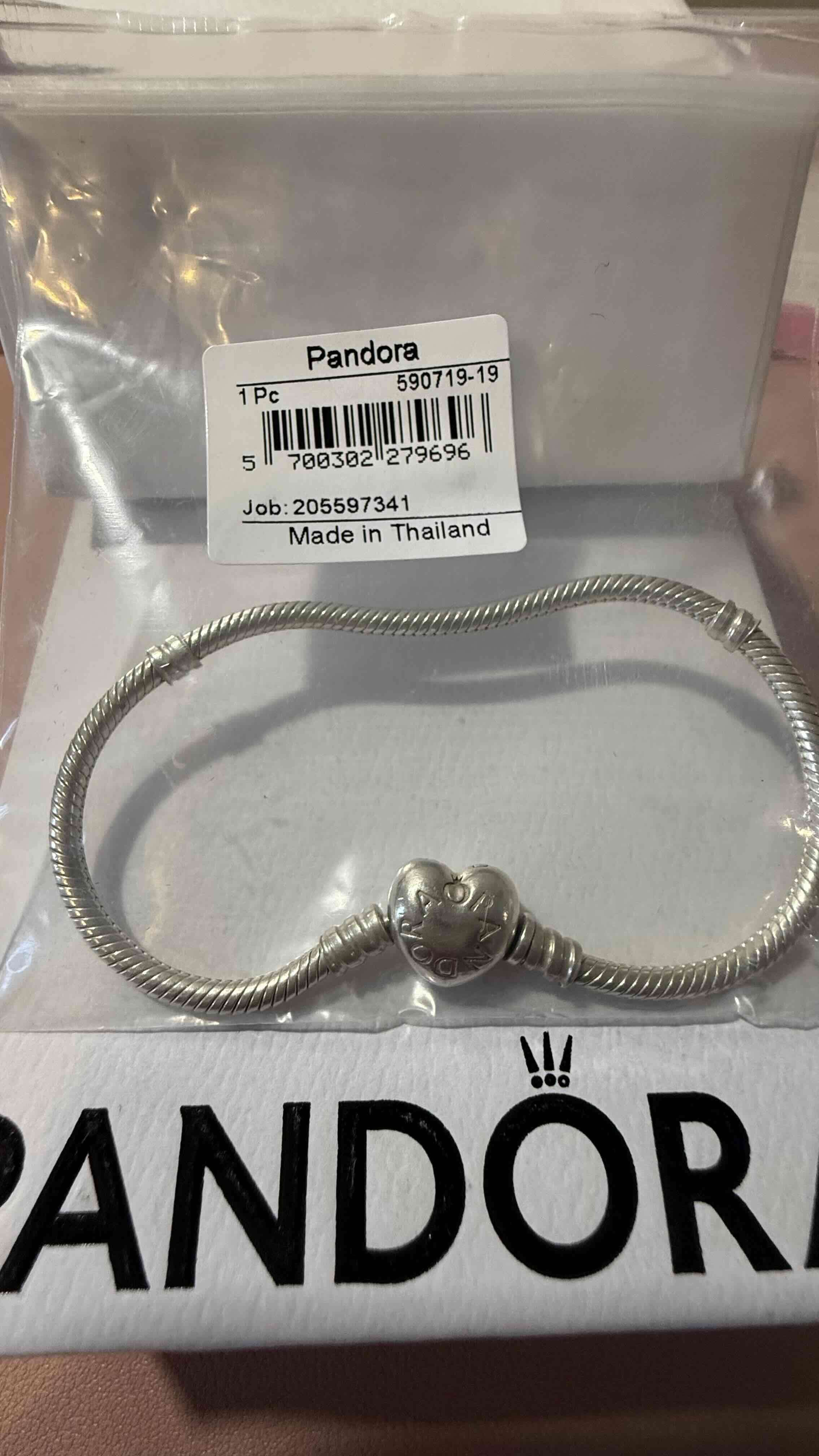 Pulsera Pandora con dije corazón - miniatura 4