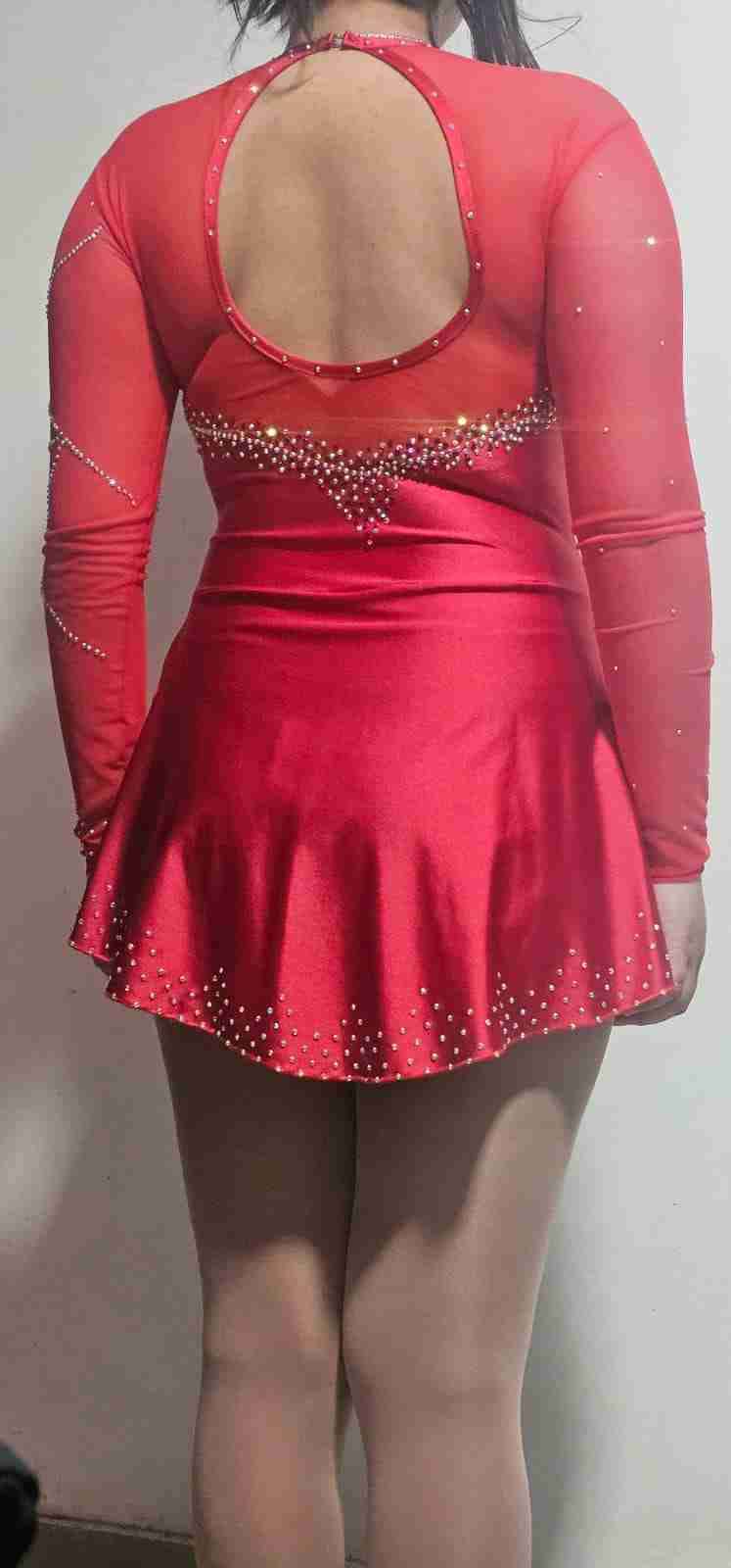Vestido de patinaje artístico rojo