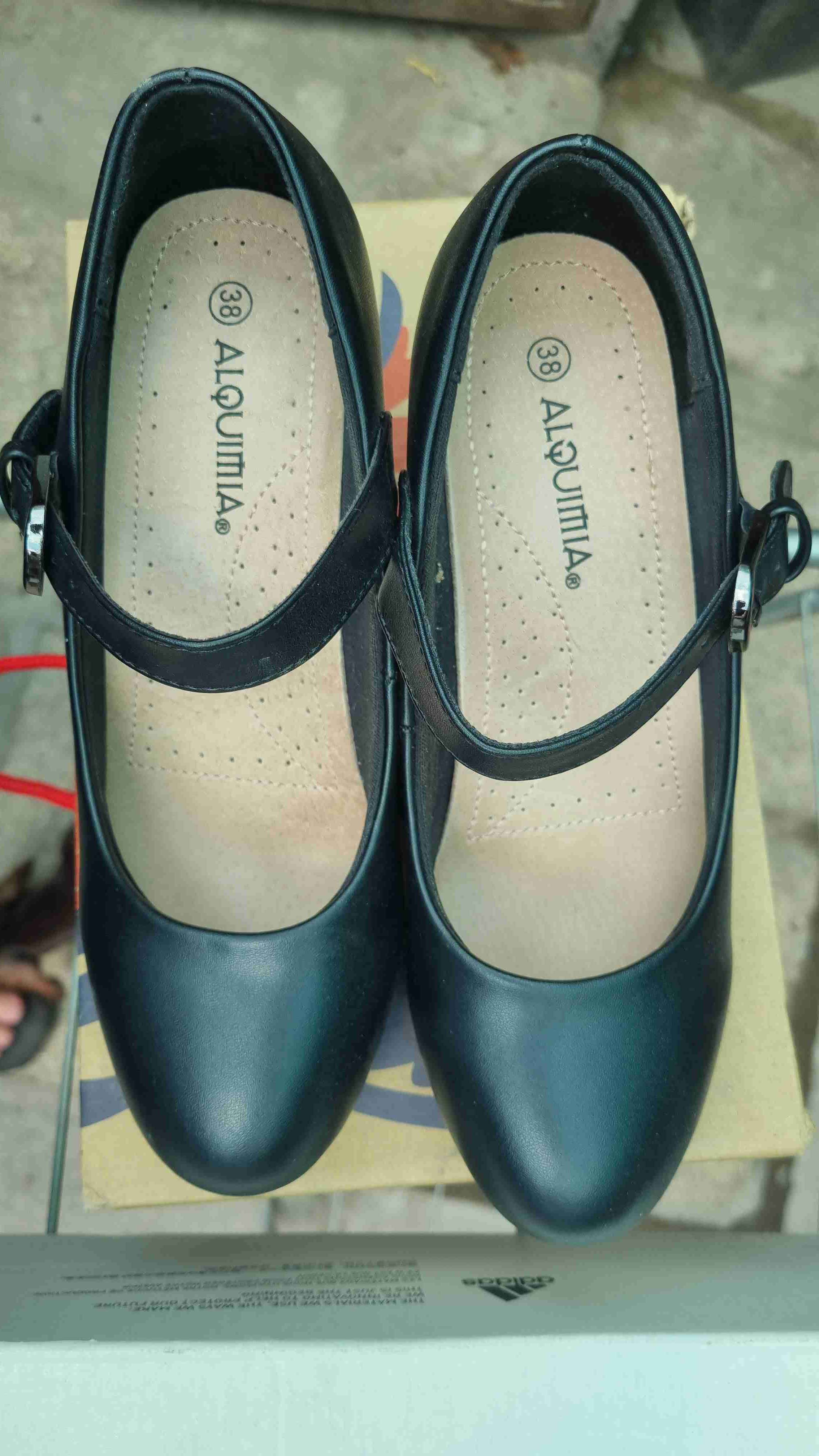 Zapatos negros con correa - miniatura 3