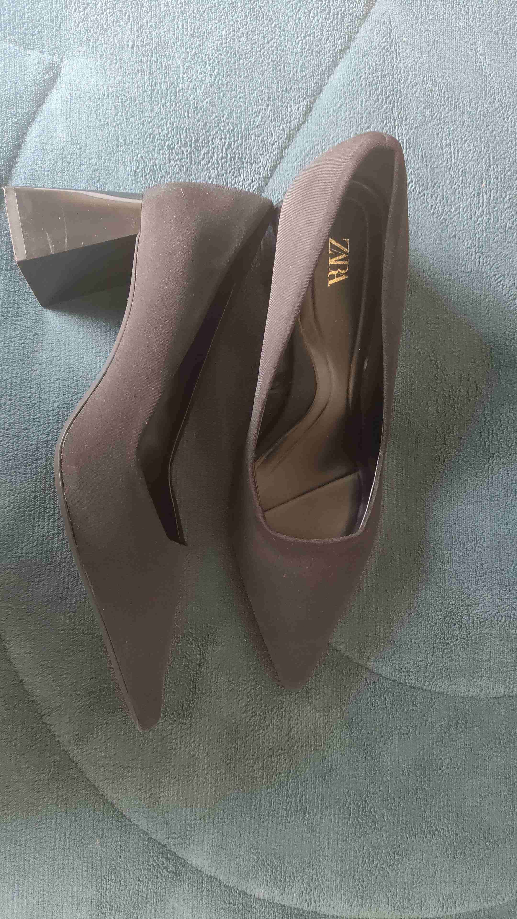 Zapatos de tacón negros Zara