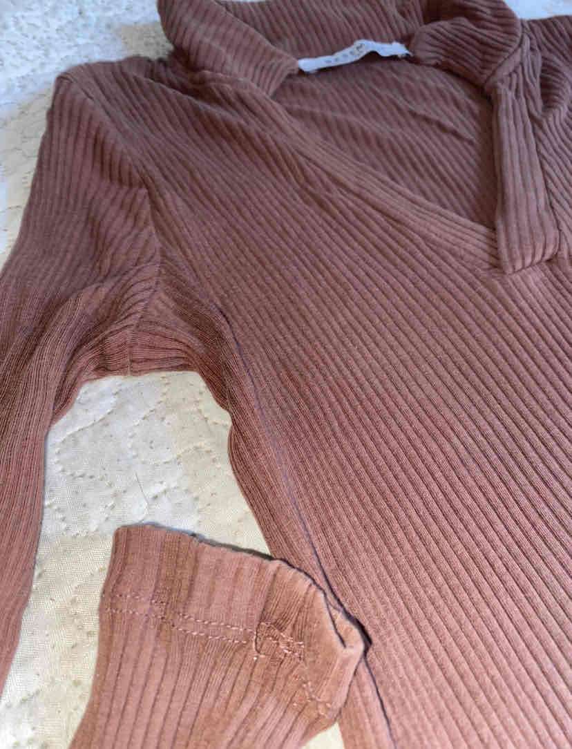 Polera acanalada marrón - miniatura 3