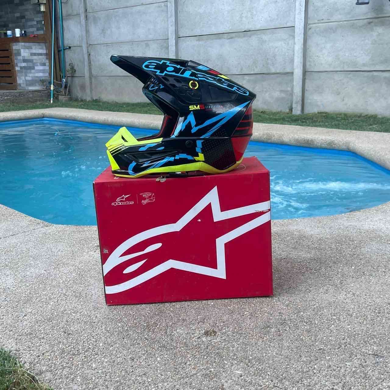 Casco motocross Alpinestars negro