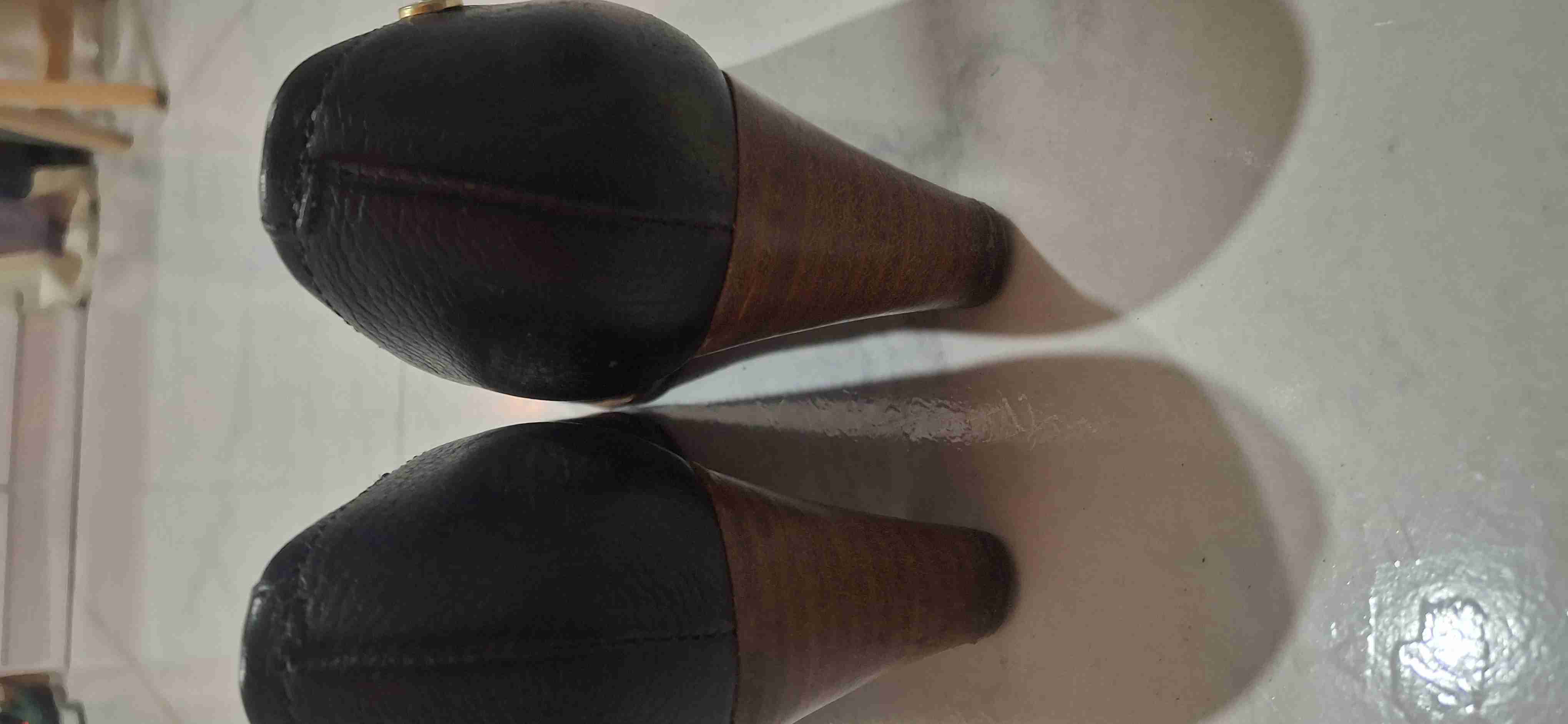 Zapatos Gacel color negros de cuero. - miniatura 4