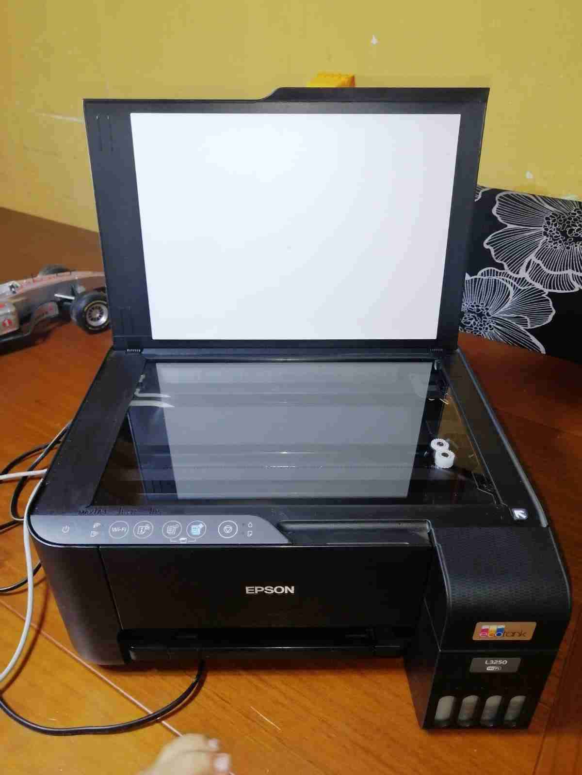 Impresora multifuncional Epson - miniatura 2