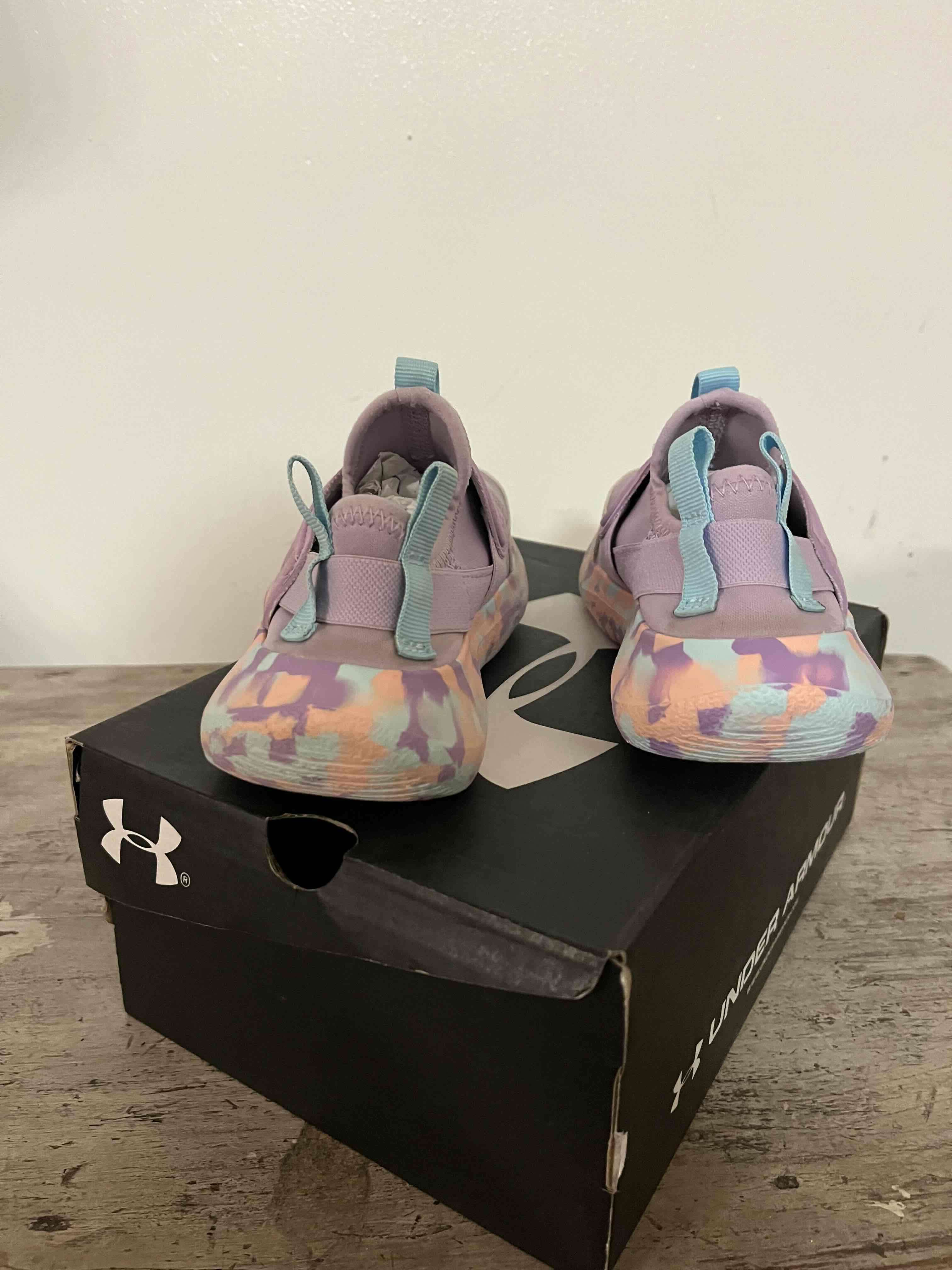 Zapatillas Niña Under Armour / Núm: 27 - miniatura 3