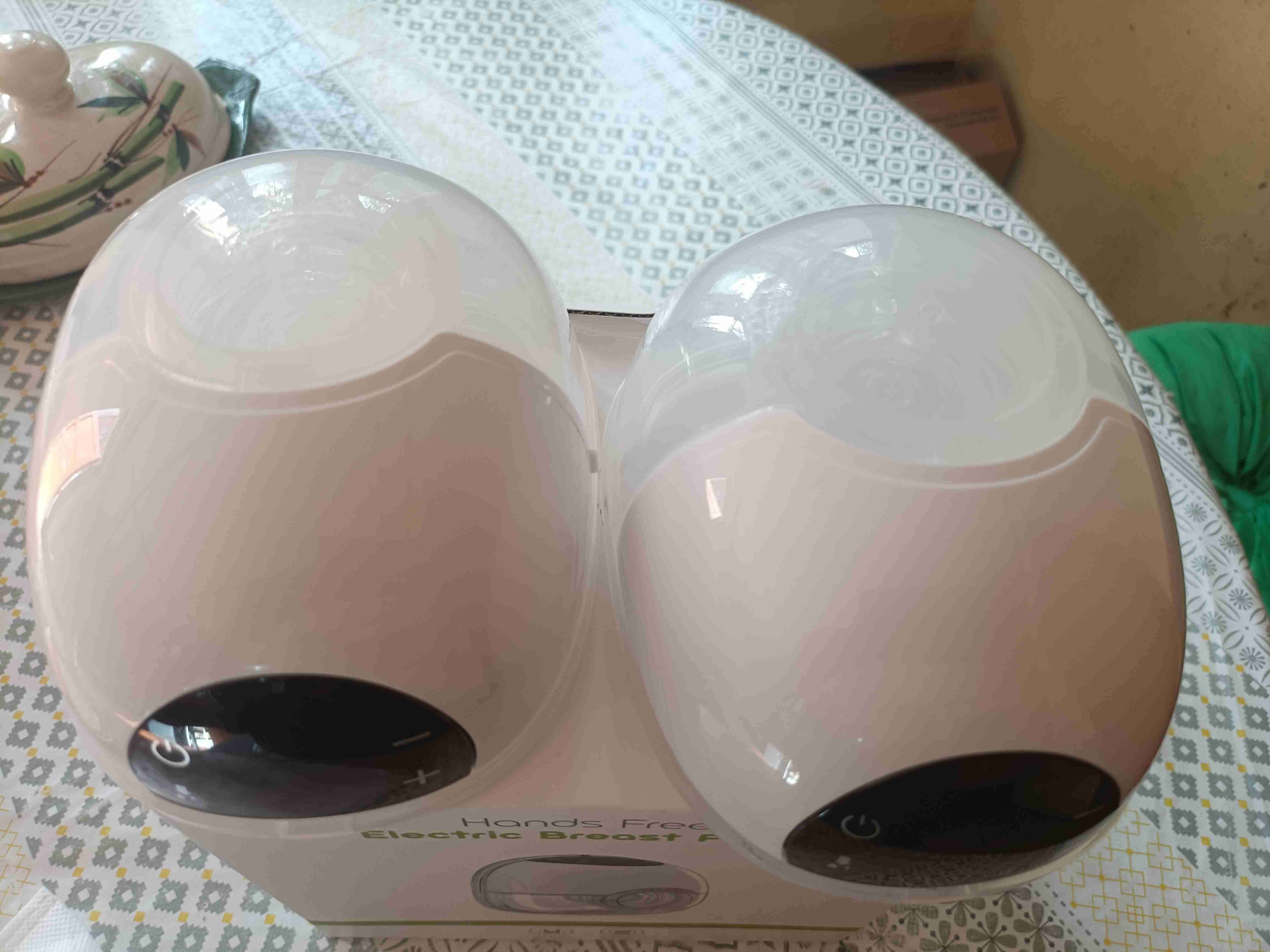 Extractor de leche eléctrico manos libres - miniatura 3