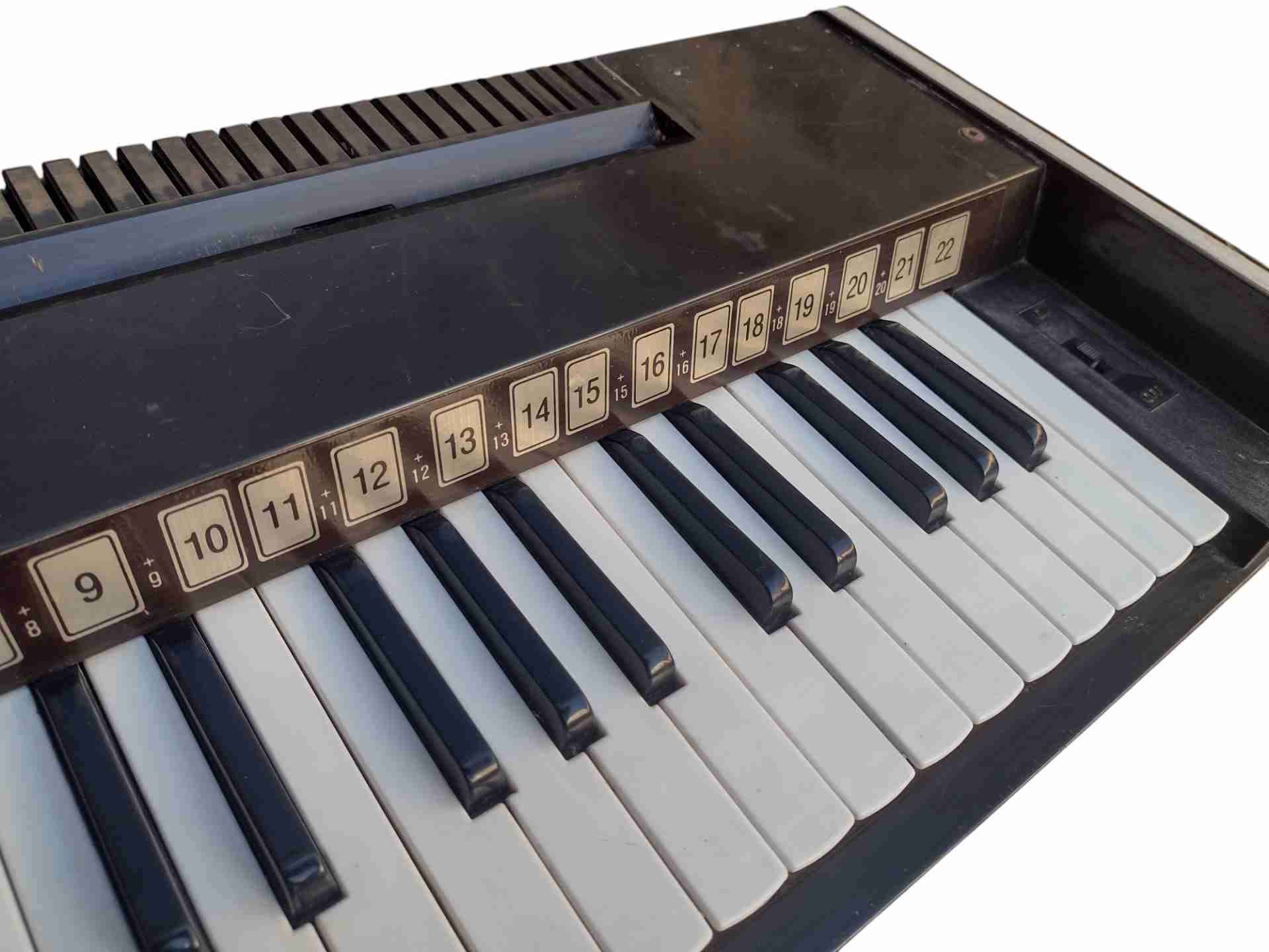 Órgano Piano Eléctrico Vintage Magnus - miniatura 2