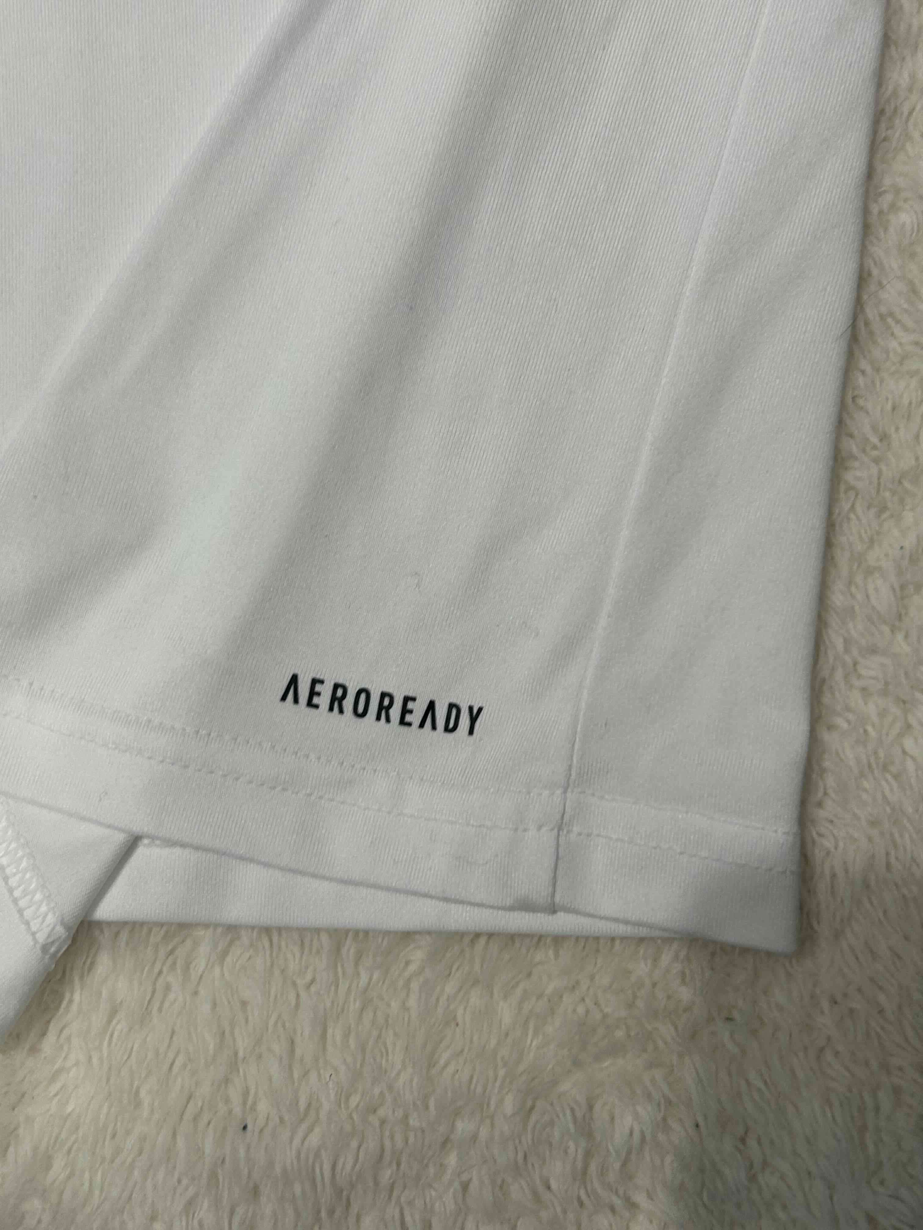 Polera blanca Adidas logo grande - miniatura 4