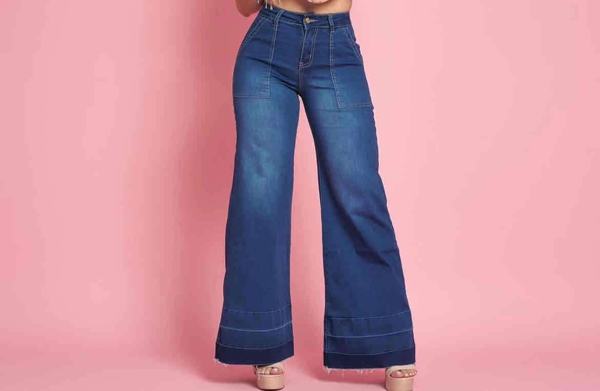 Jeans azules bota ancha