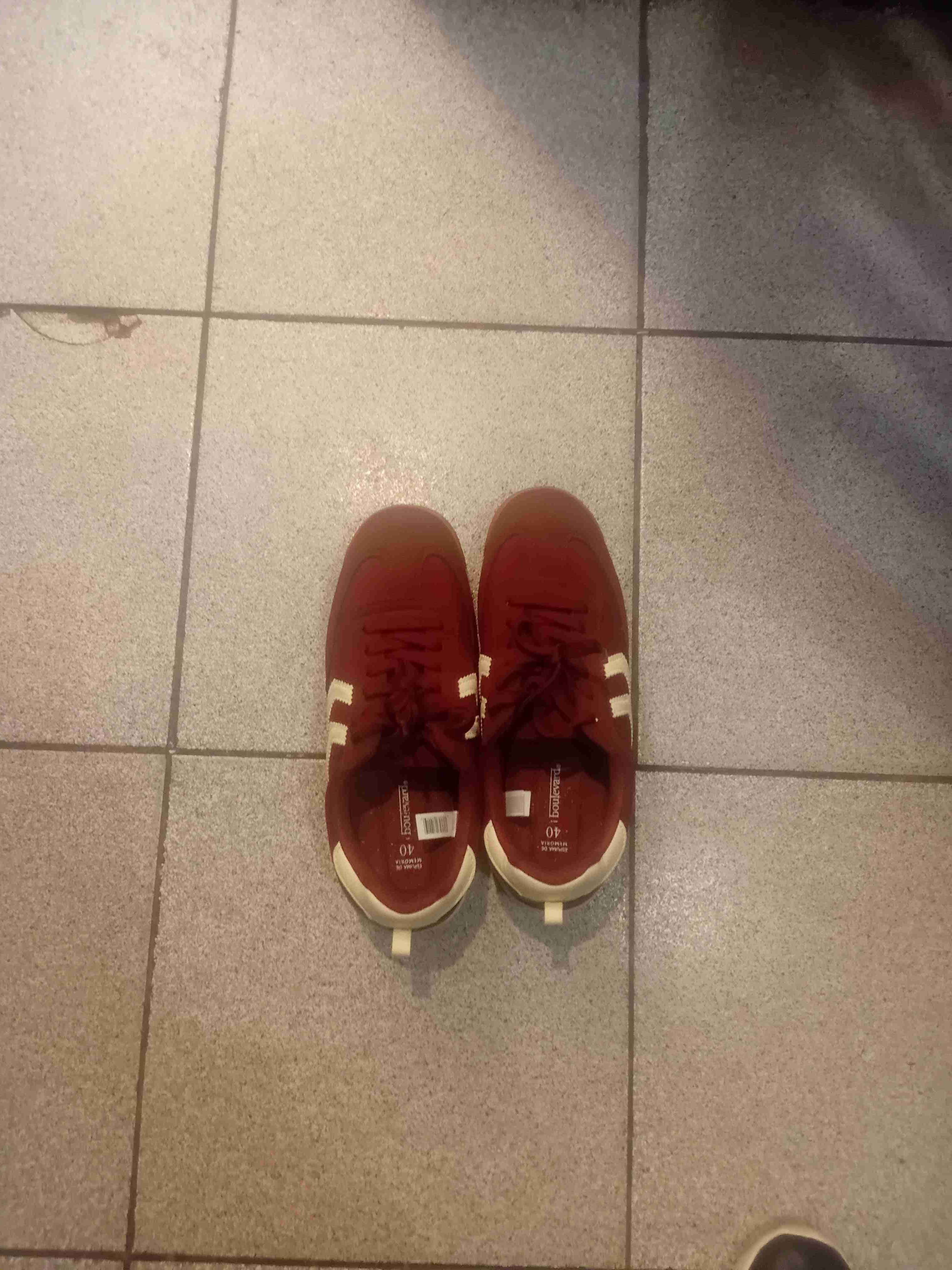 Zapatillas deportivas rojas