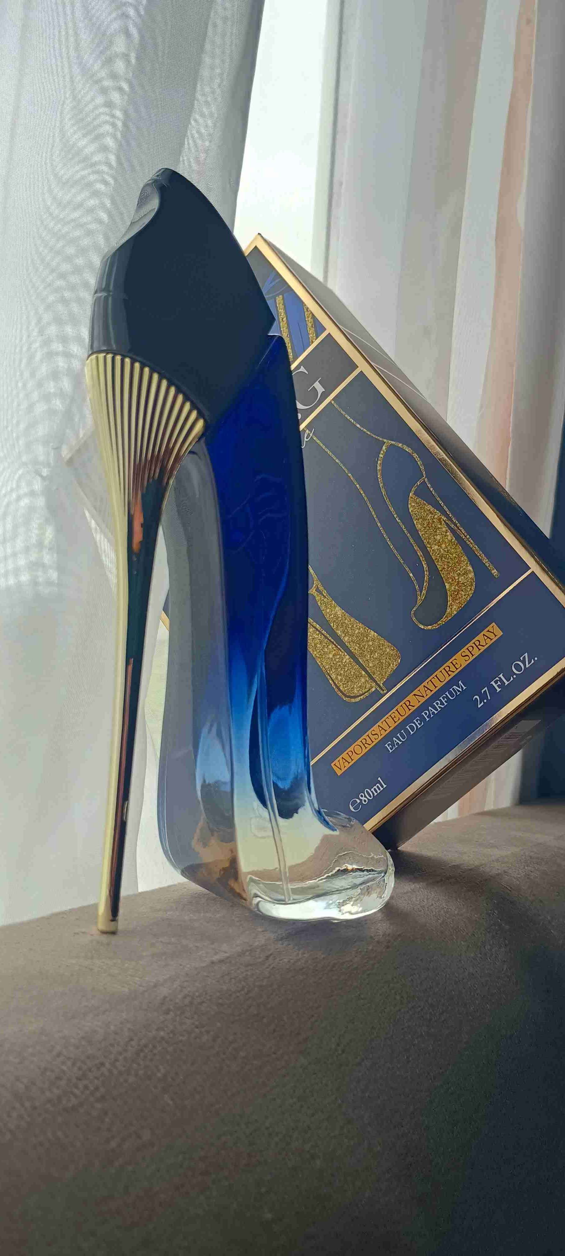 Perfume con diseño de tacón