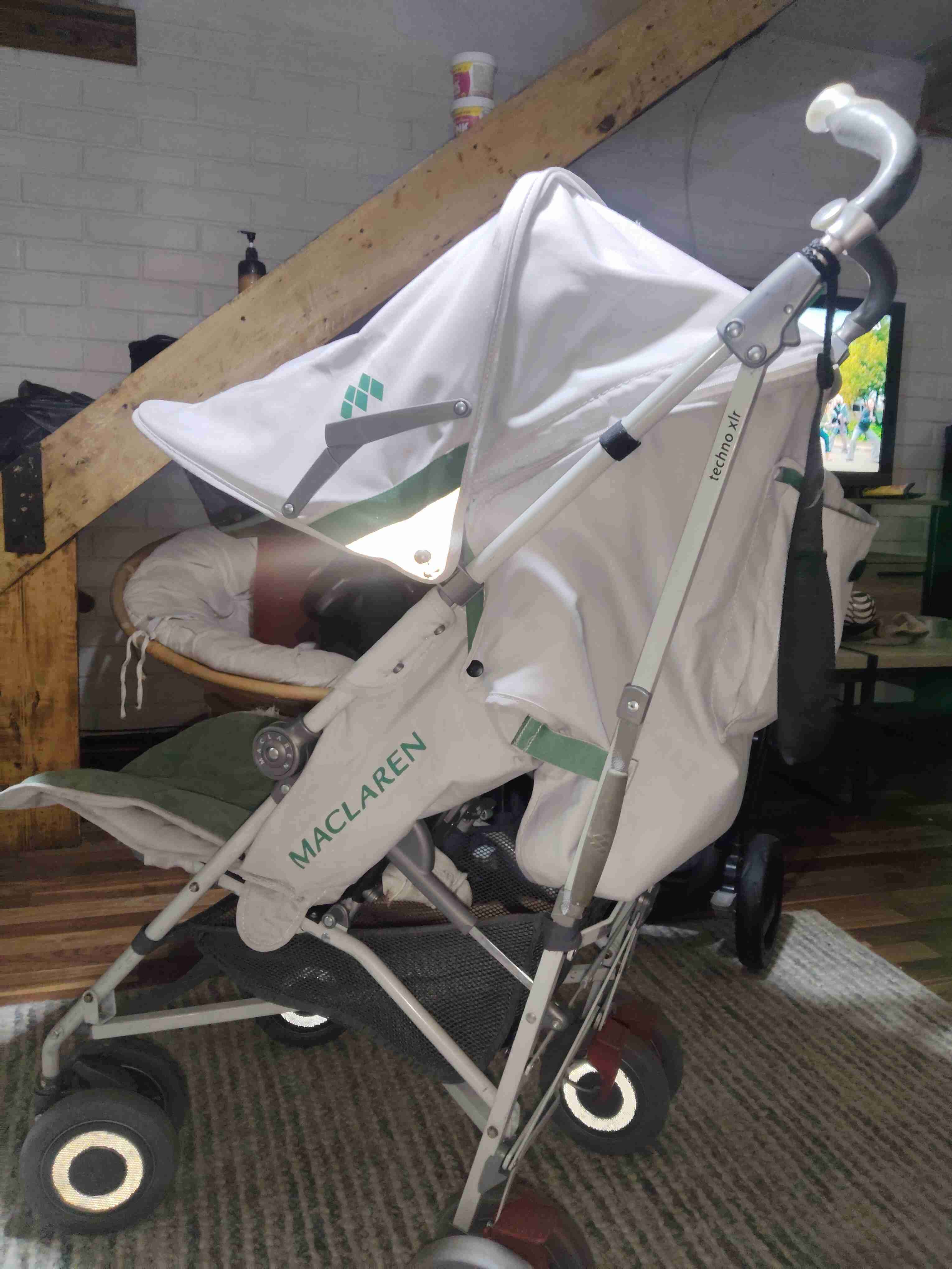 Coche bebé Maclaren beige