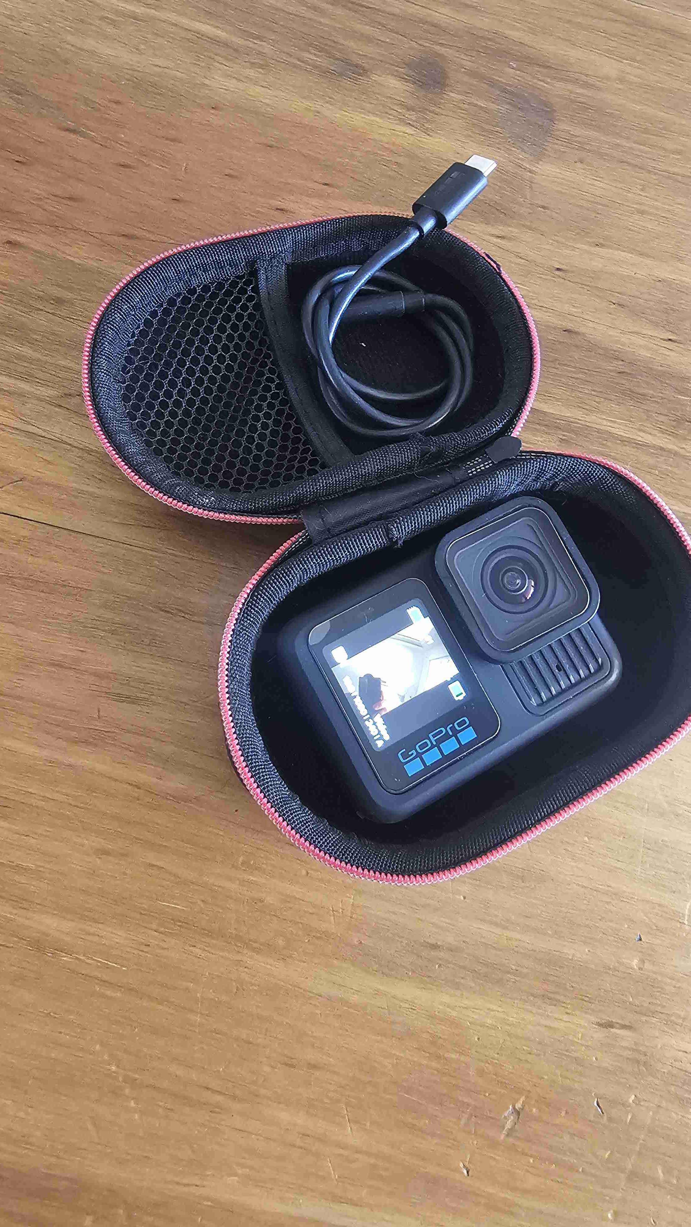 Cámara GoPro con estuche - miniatura 4