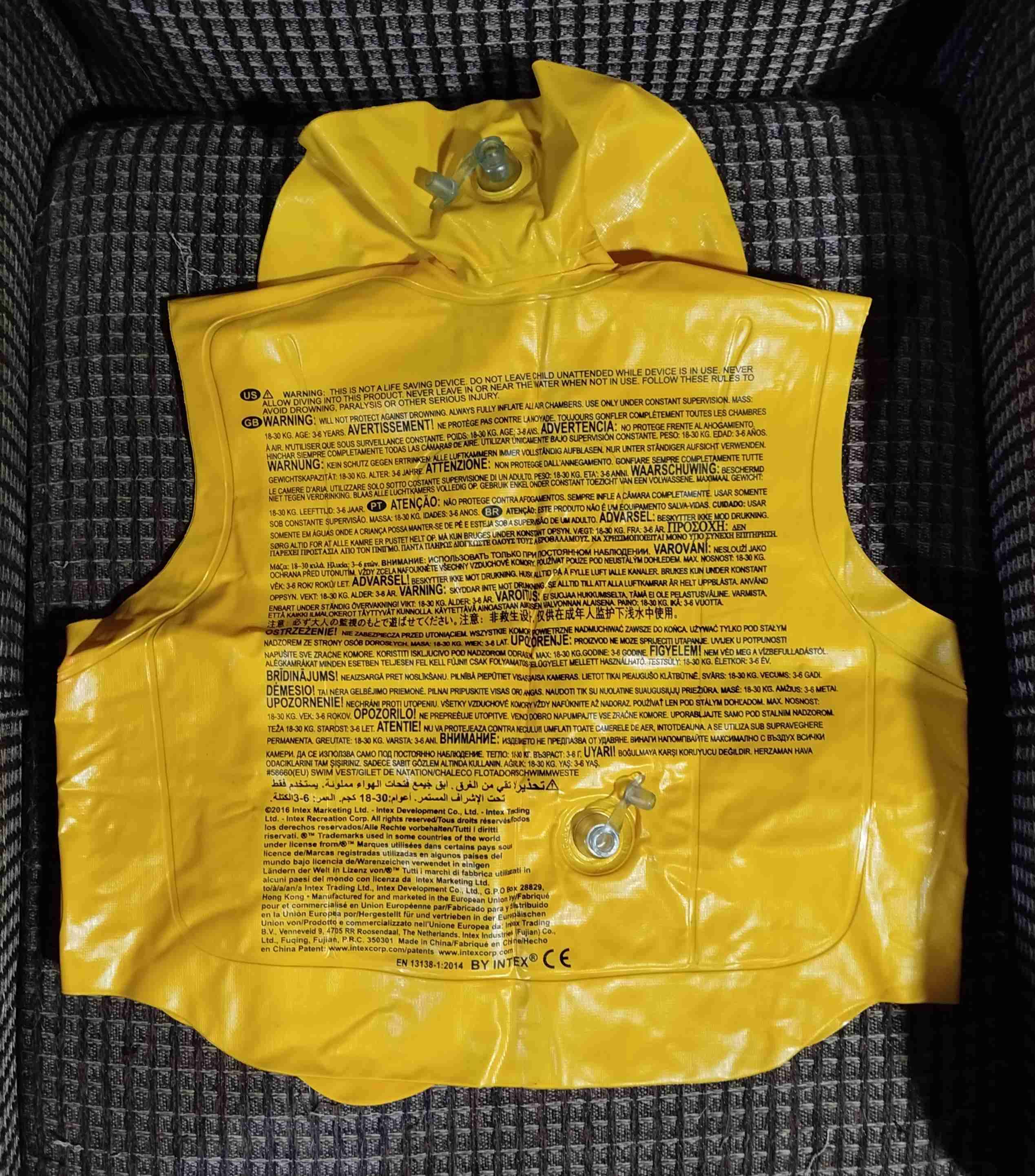Chaleco inflable amarillo Intex - miniatura 2