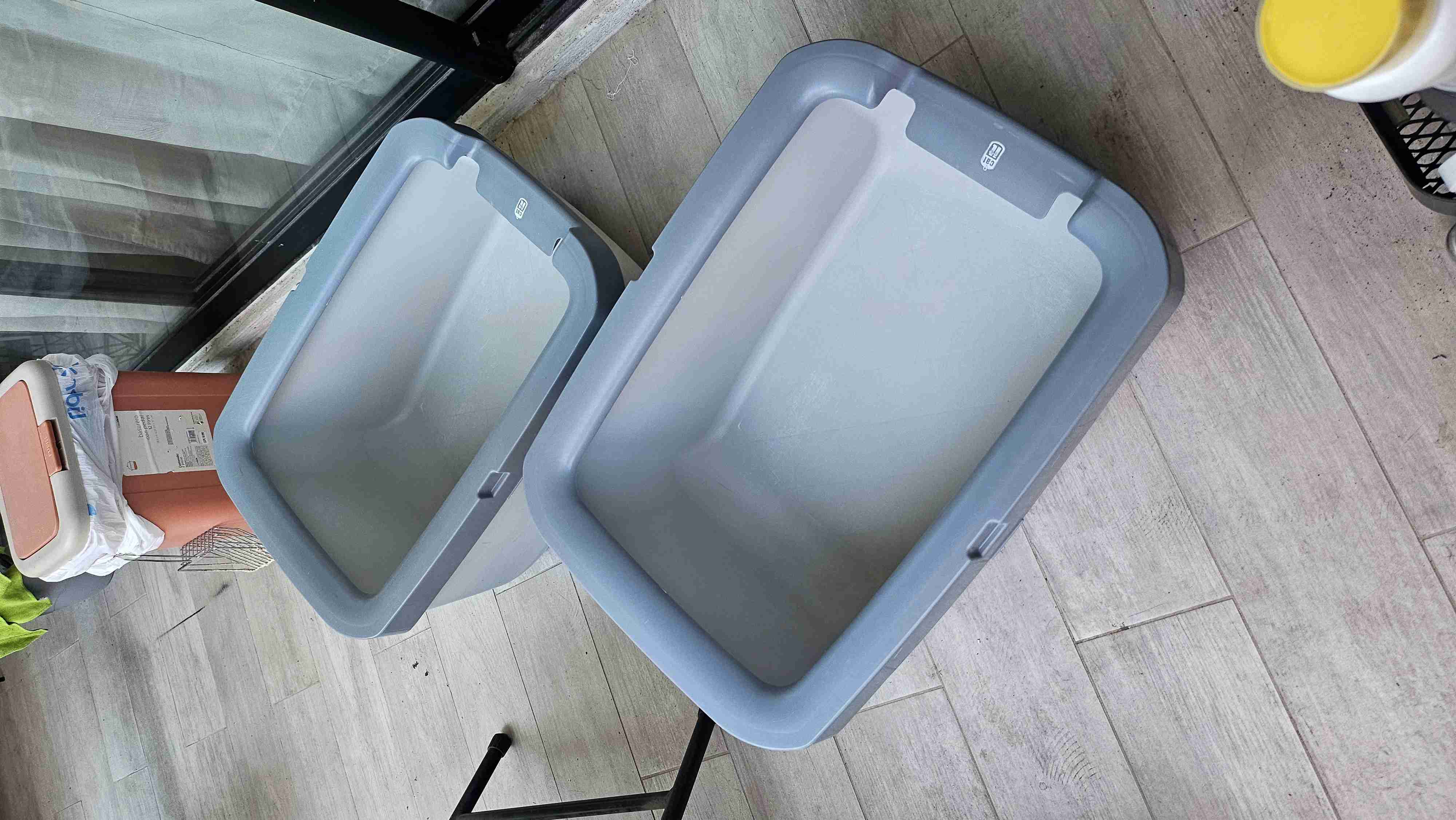 Arenero para gatos Catit - miniatura 2