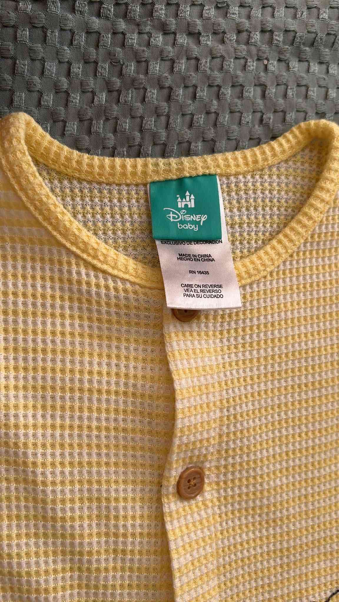 Pijama bebé Disney amarillo