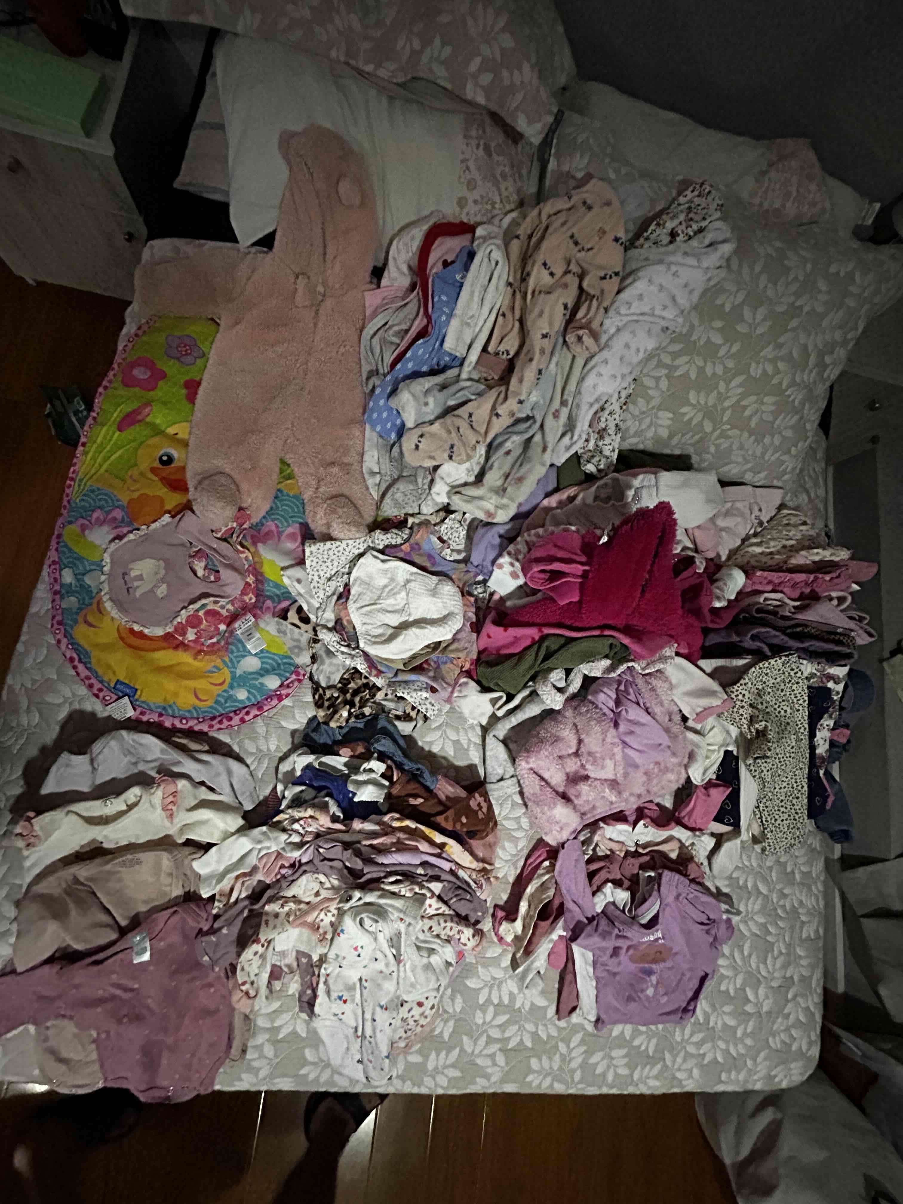 Ropa de bebé variada en buen estado - miniatura 4