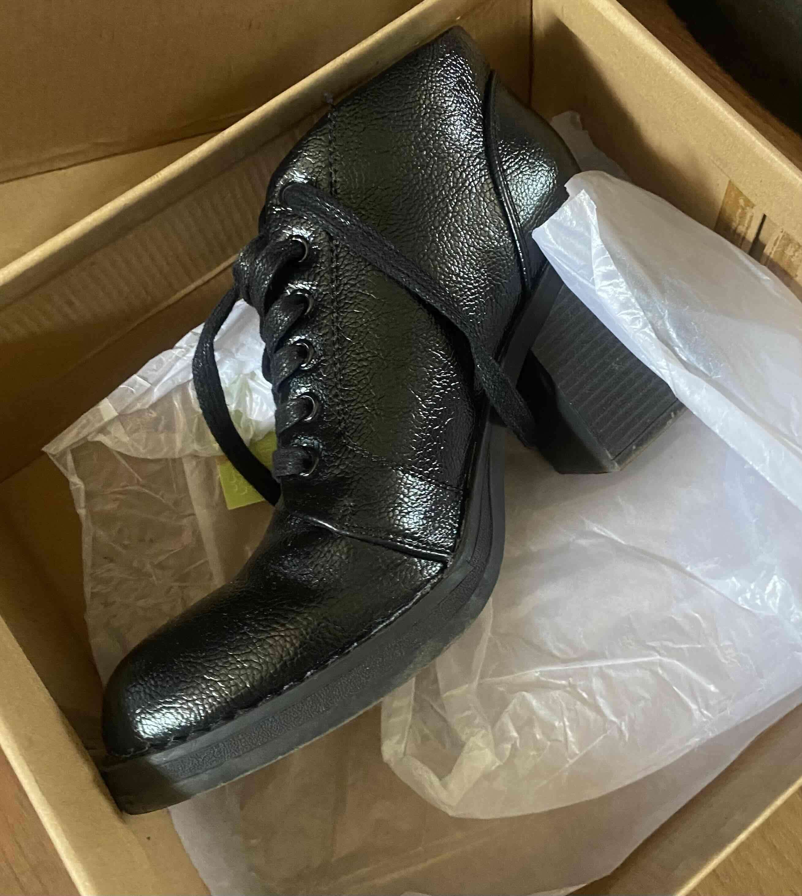 Botines negros de tacón alto - miniatura 3