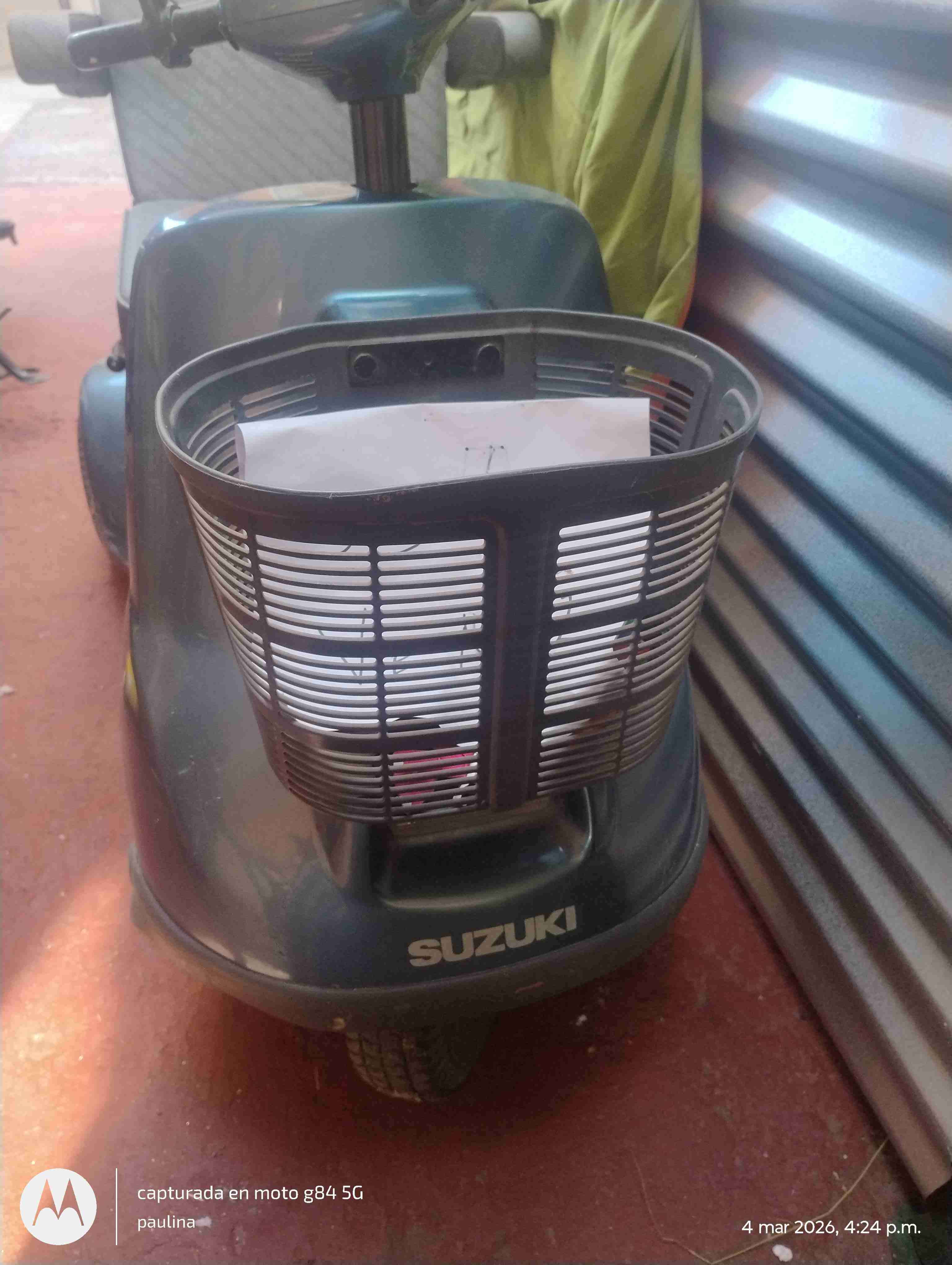 Scooter eléctrico Suzuki azul - miniatura 4