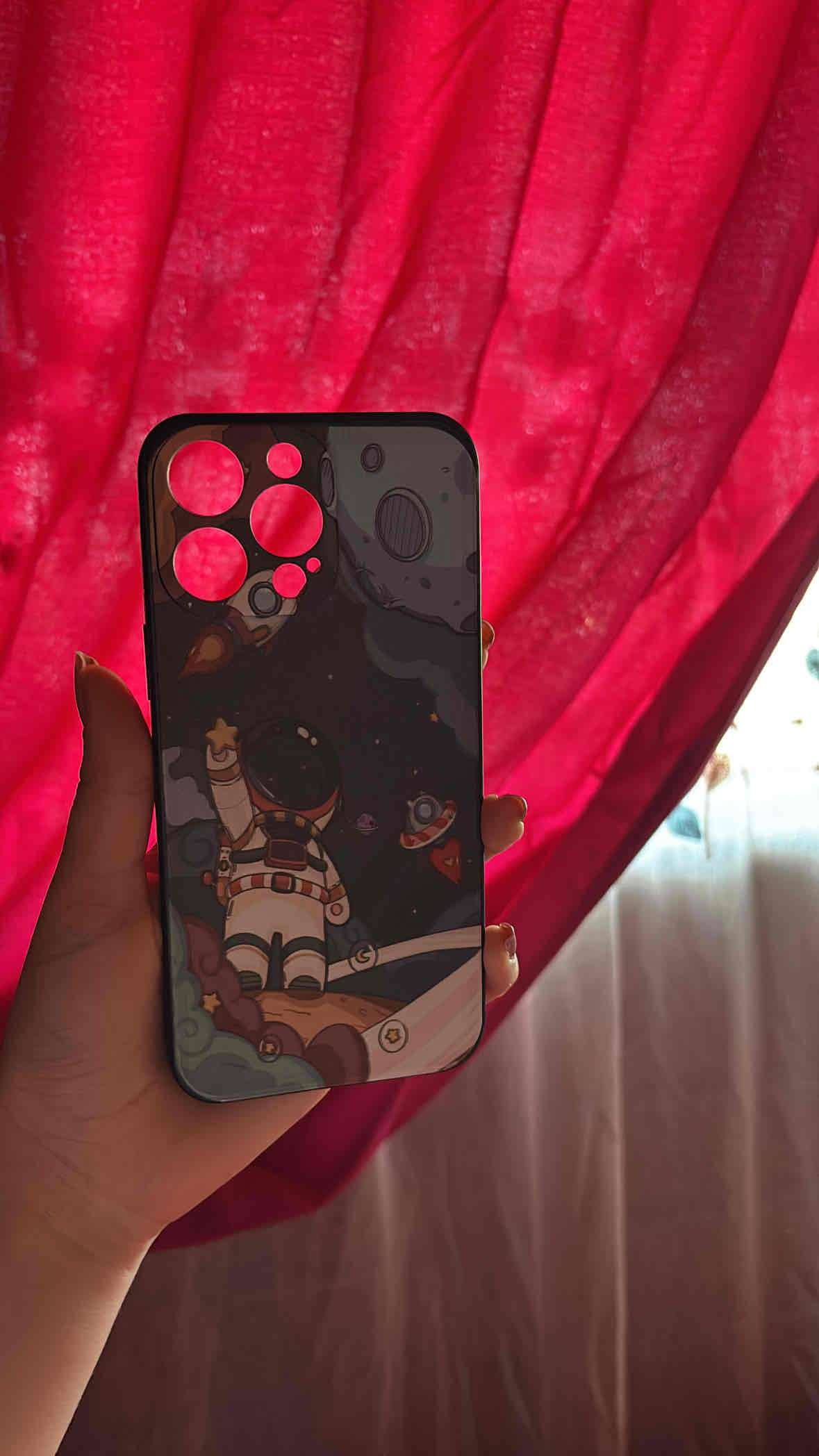 Carcasa para celular astronauta