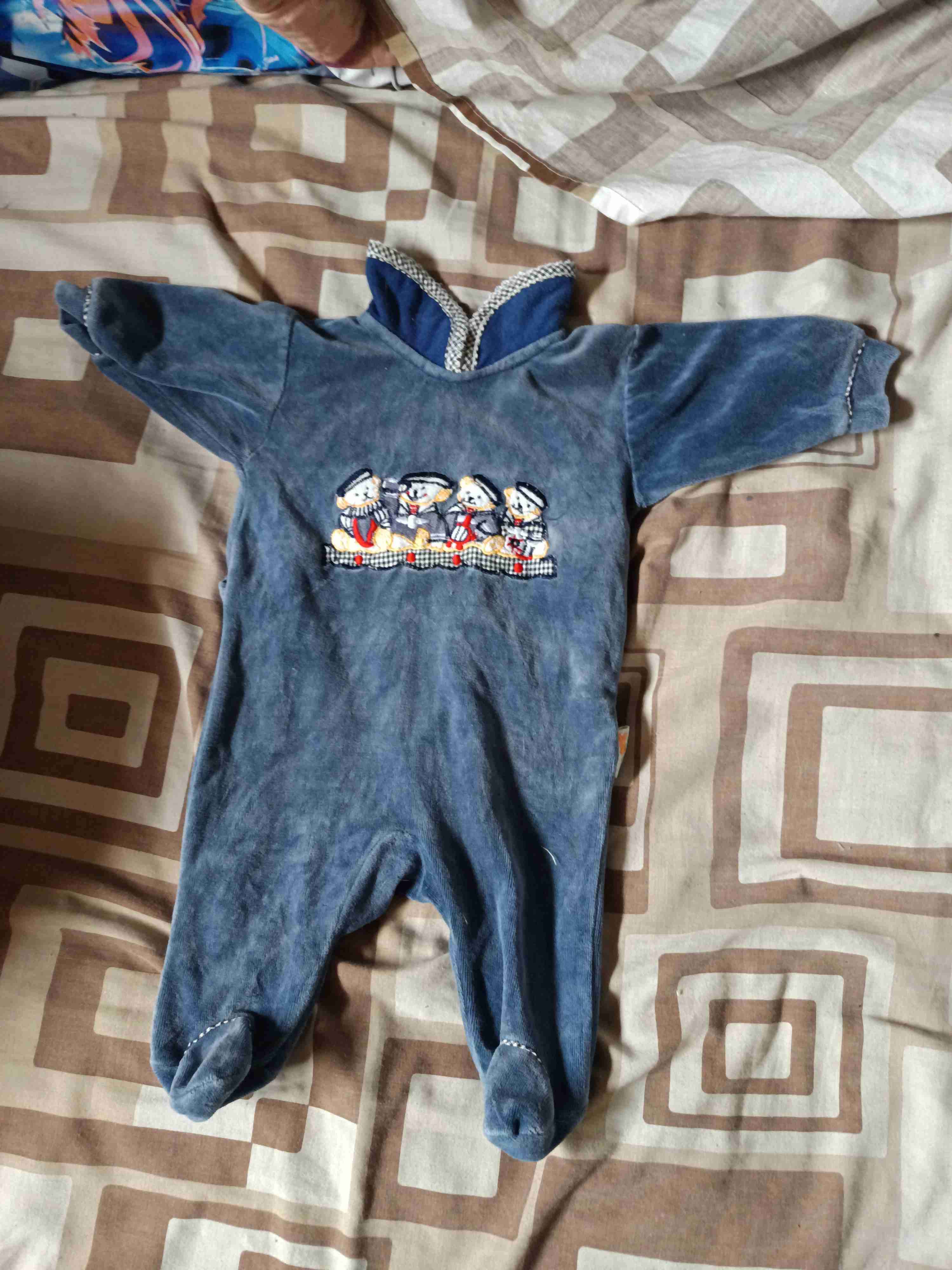 Ropita de bebé recién nacido - miniatura 2