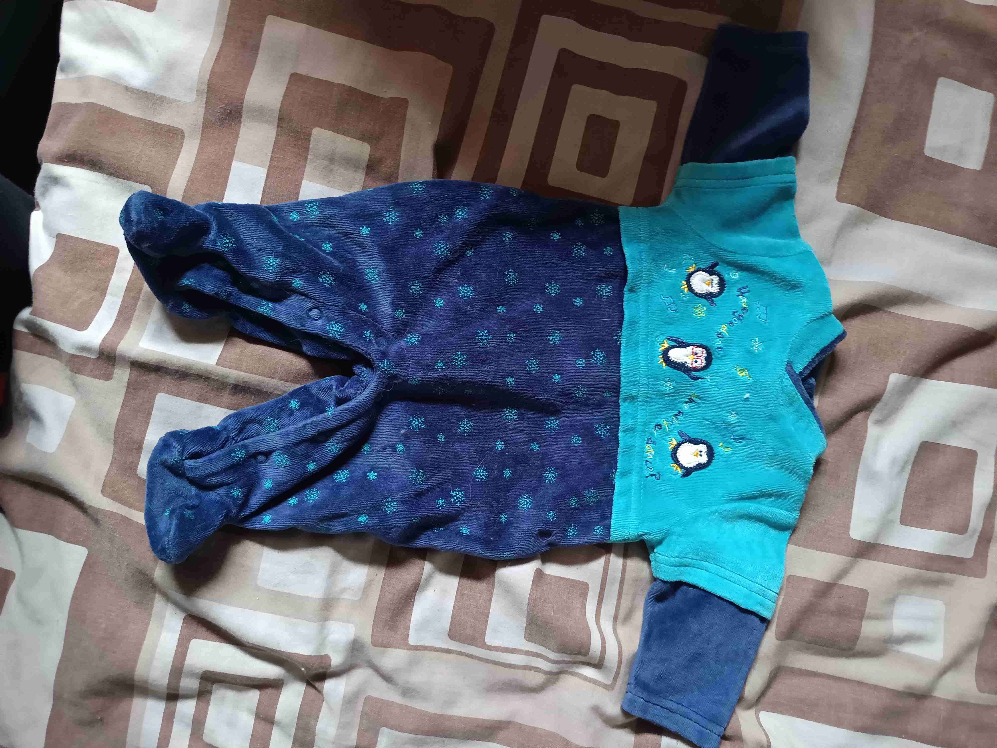 Ropita de bebé recién nacido - miniatura 4