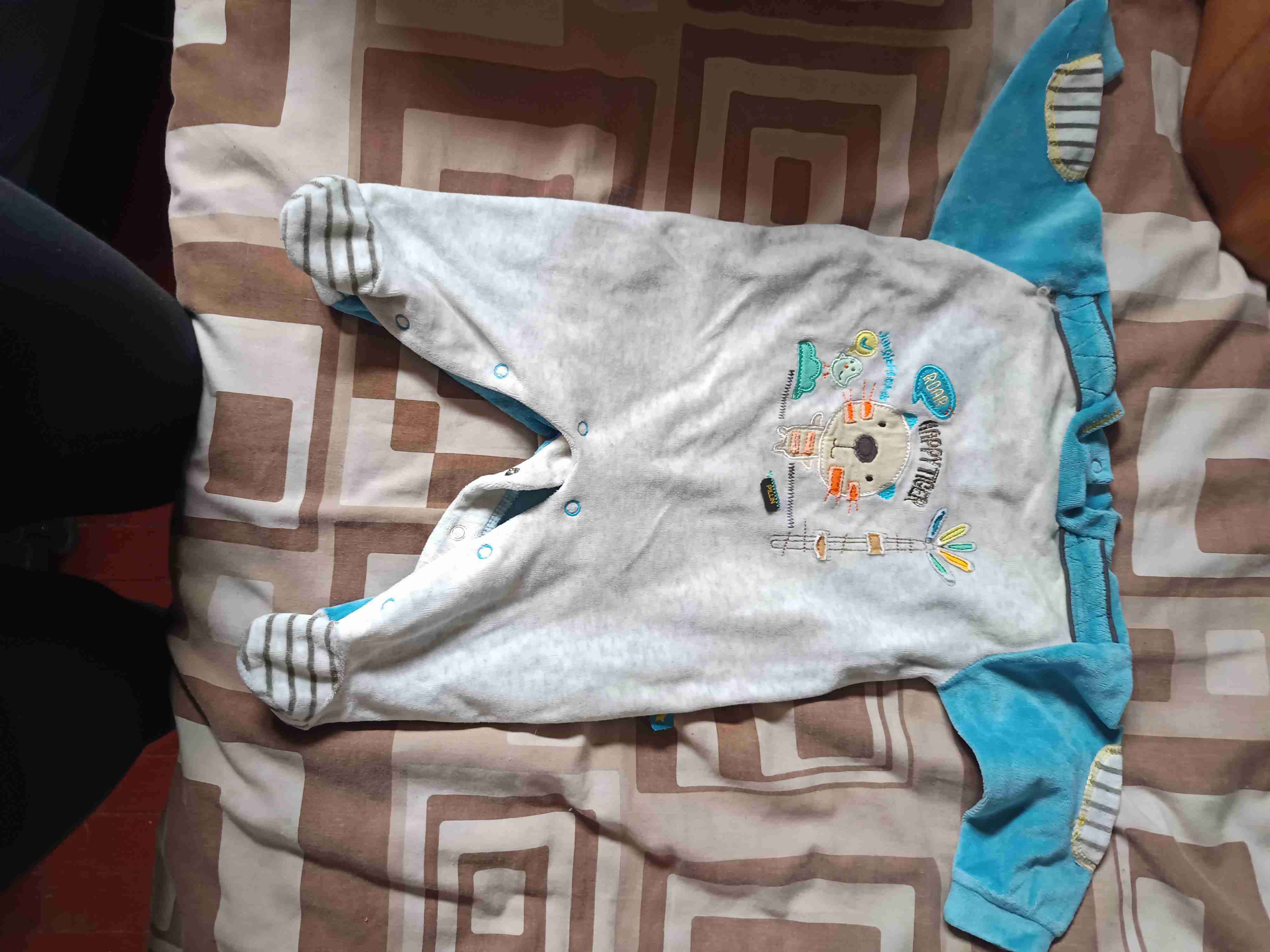 Ropita de bebé recién nacido - miniatura 6