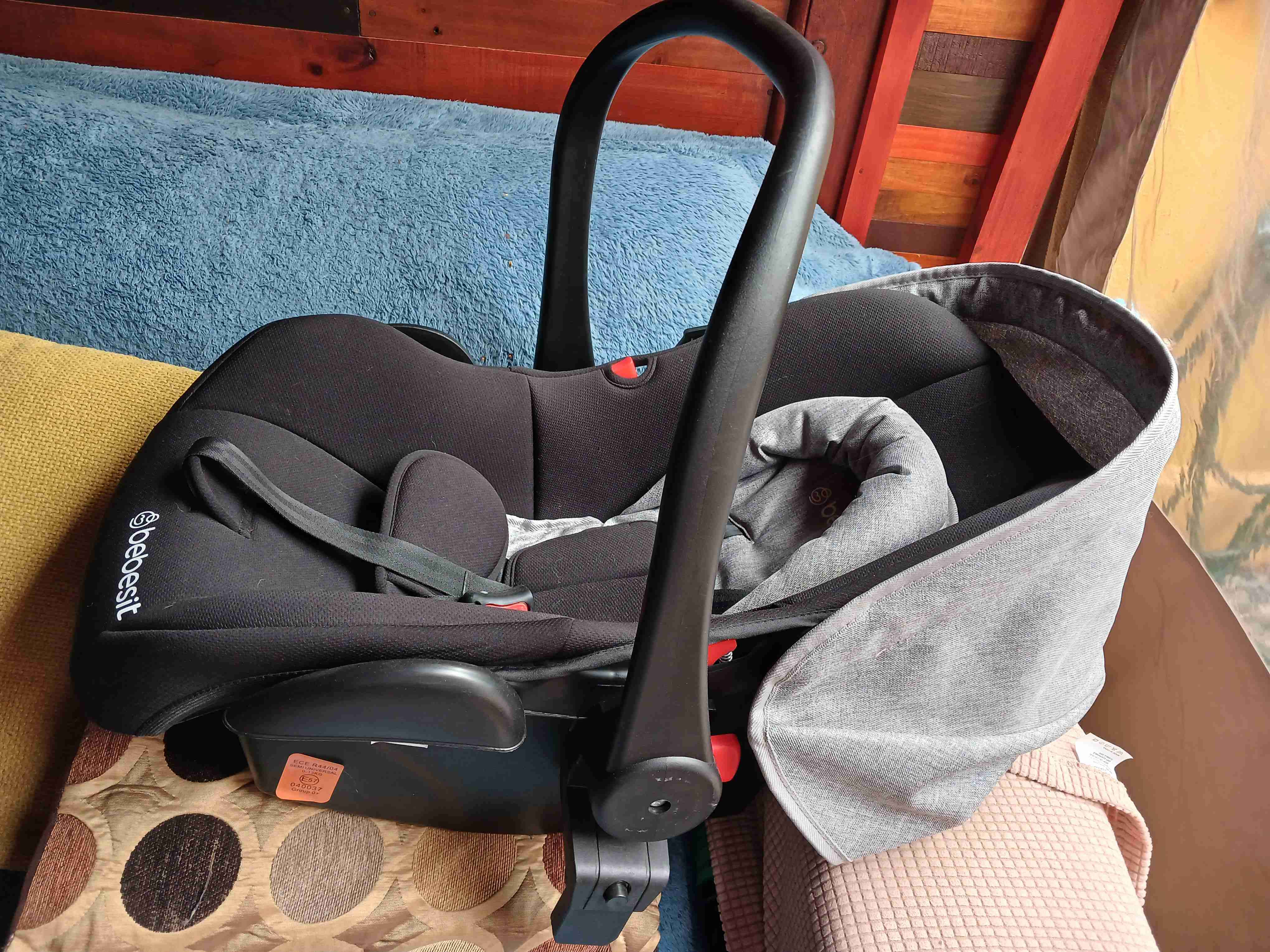 Silla de auto Bebesit negra - miniatura 2