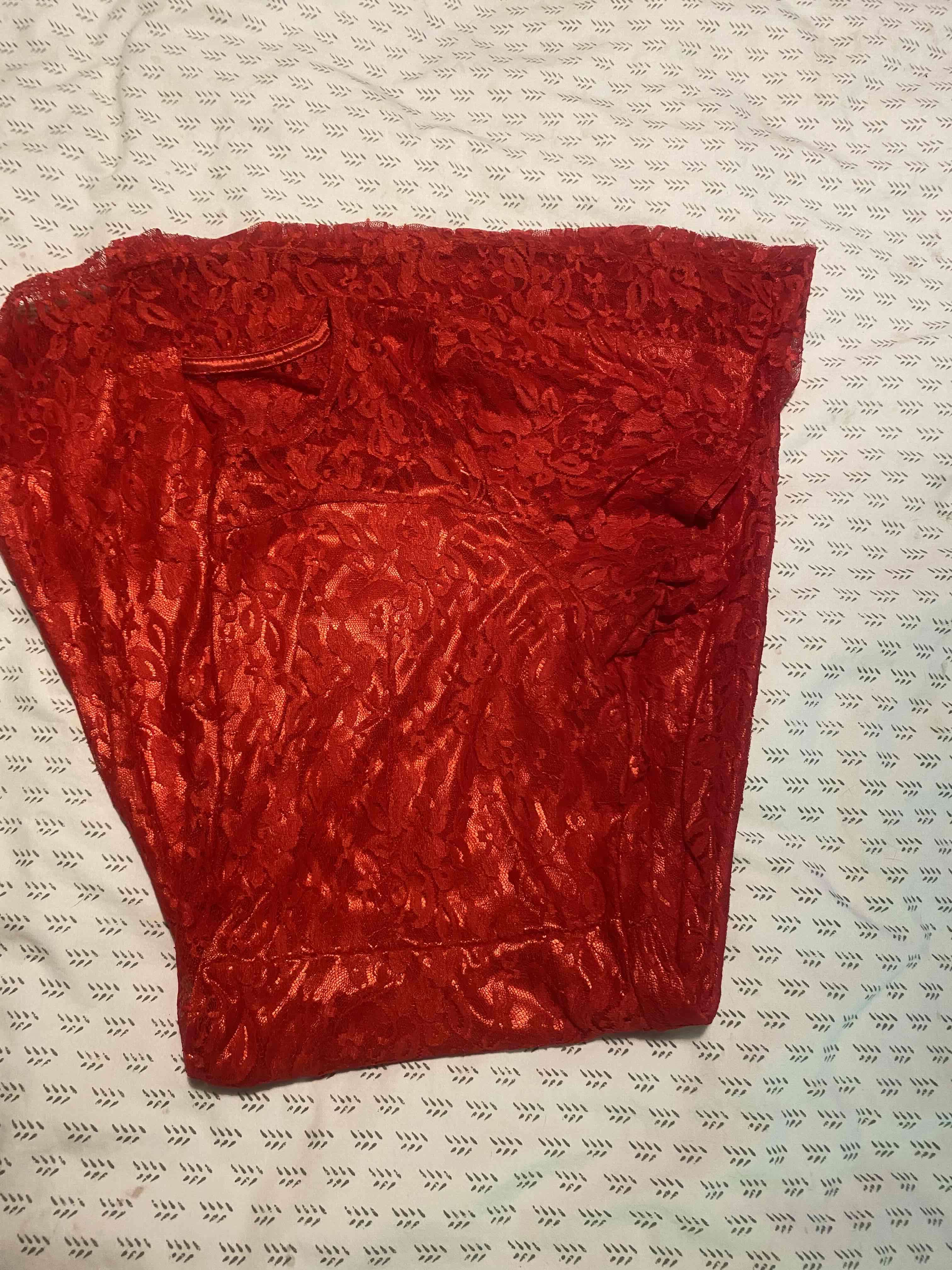 Vestido encaje rojo elegante - miniatura 4