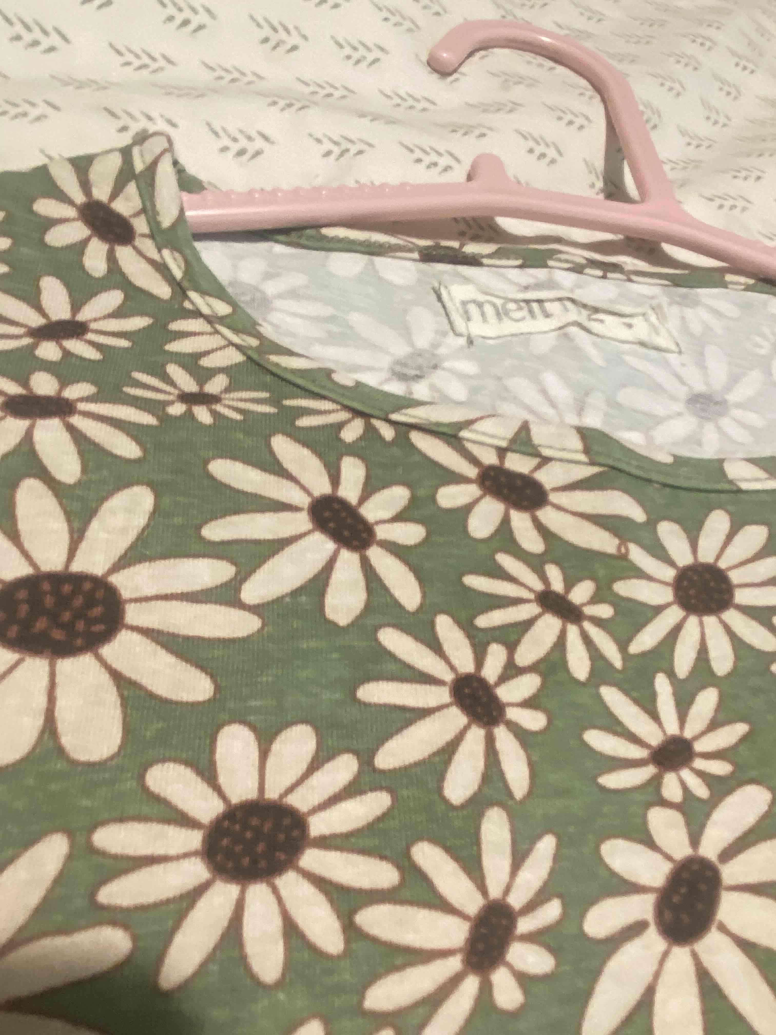 Polera manga larga con flores - miniatura 4