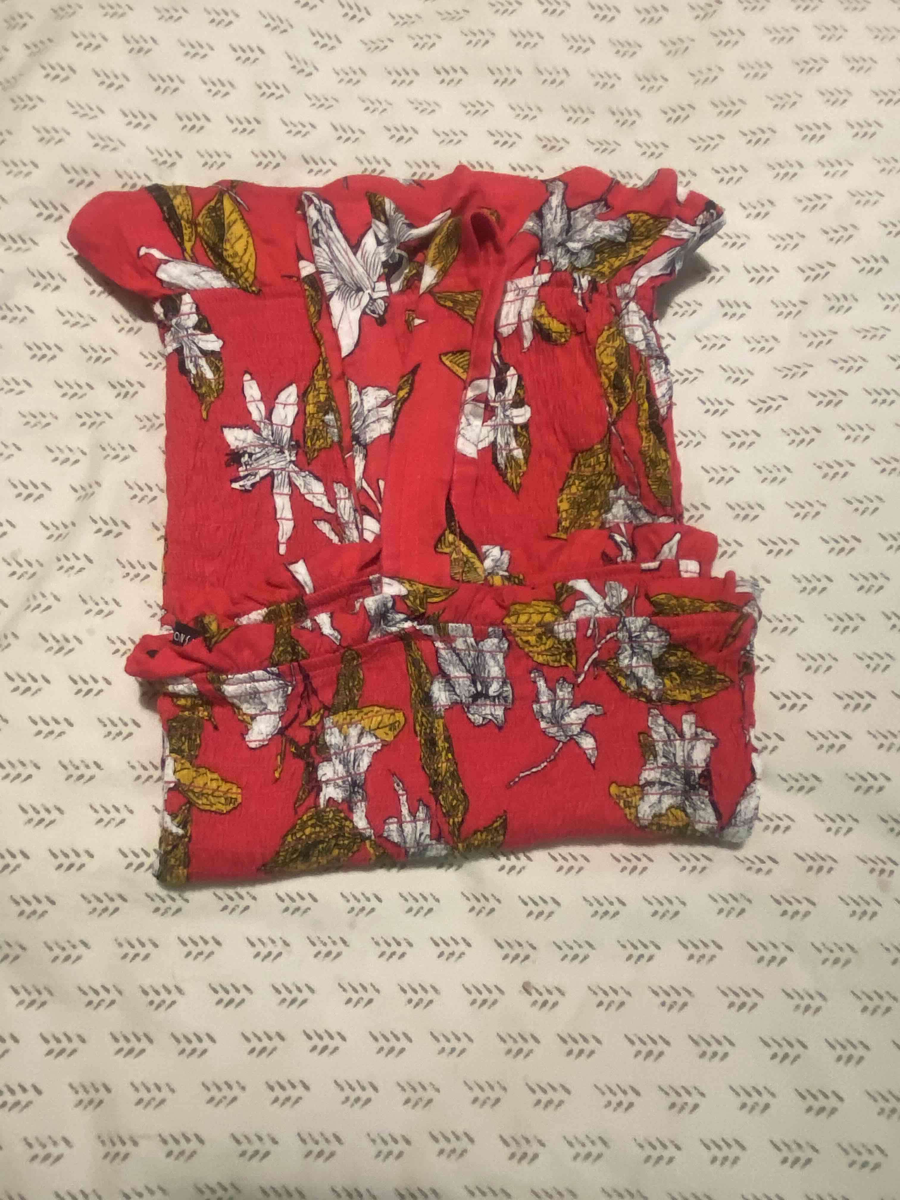 Blusa roja con estampado floral - miniatura 3
