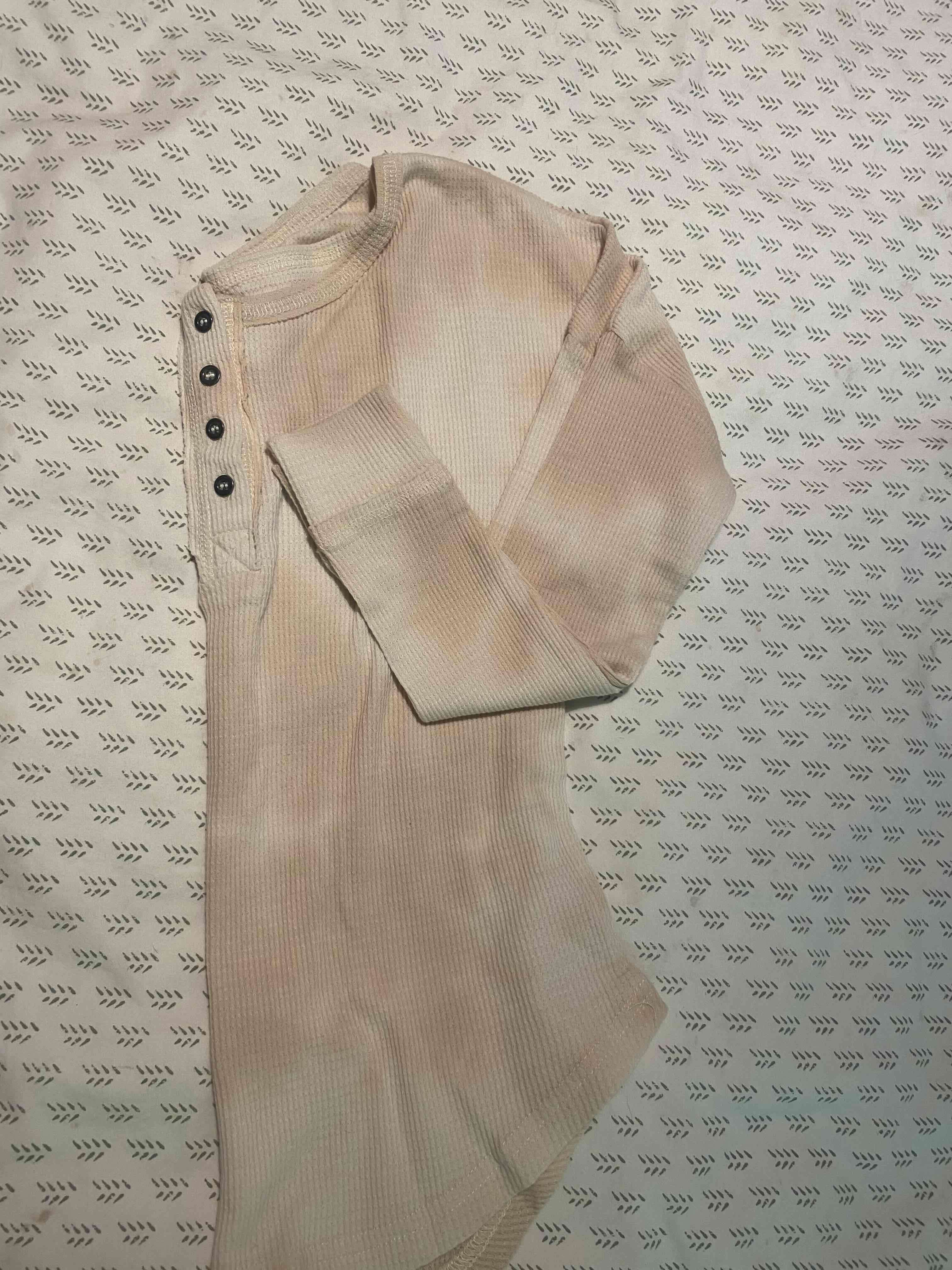 Polera beige con botones - miniatura 5