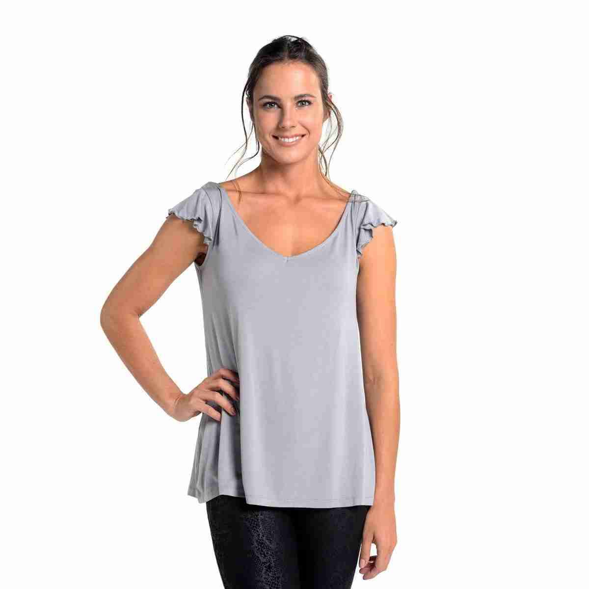 Polera gris con mangas sueltas