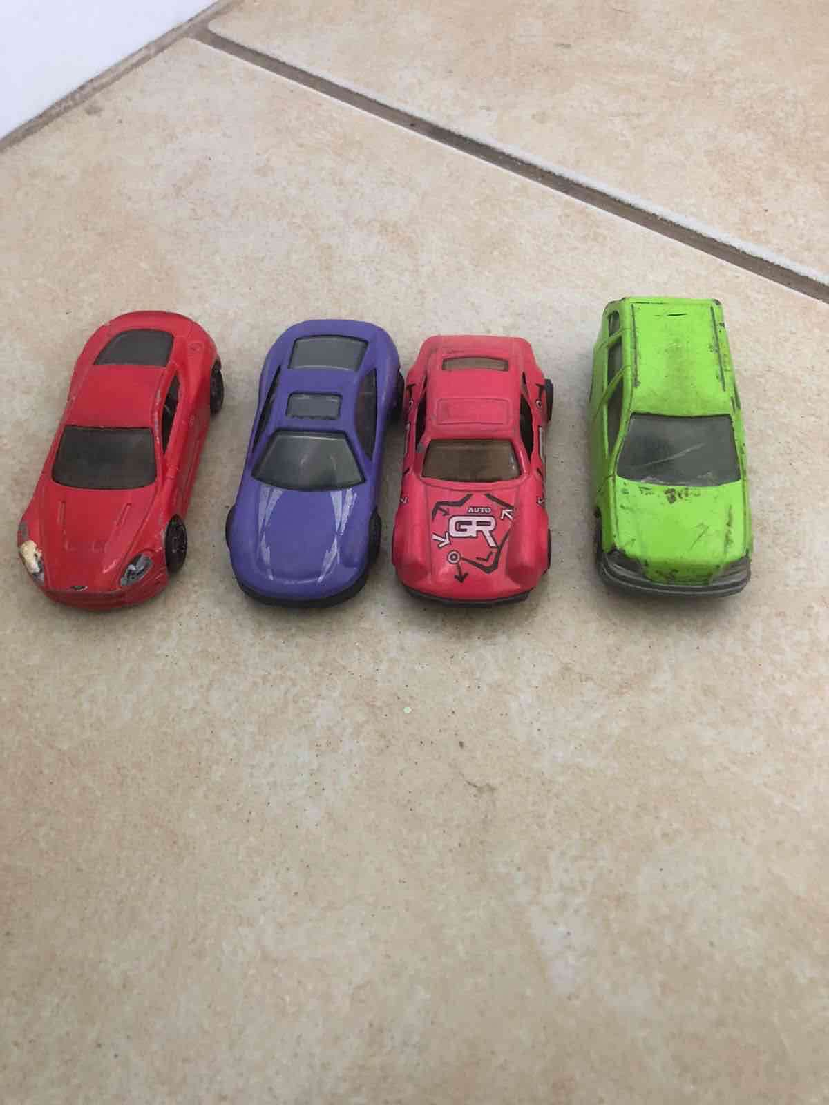 Set de autos de juguete miniatura