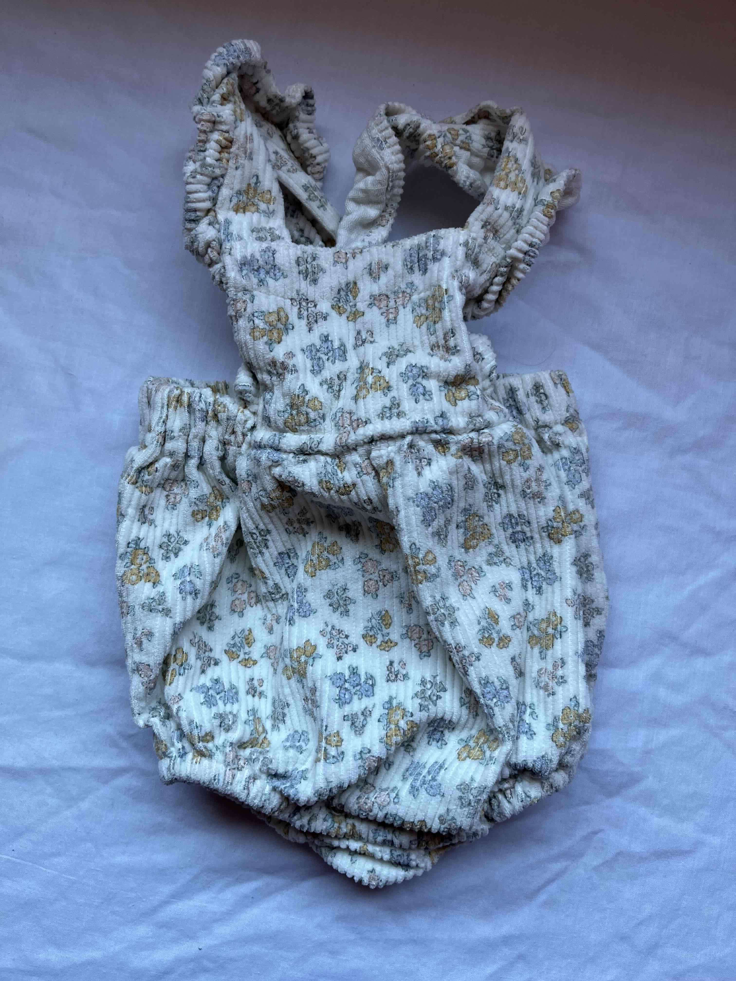 Enterito bebé floral