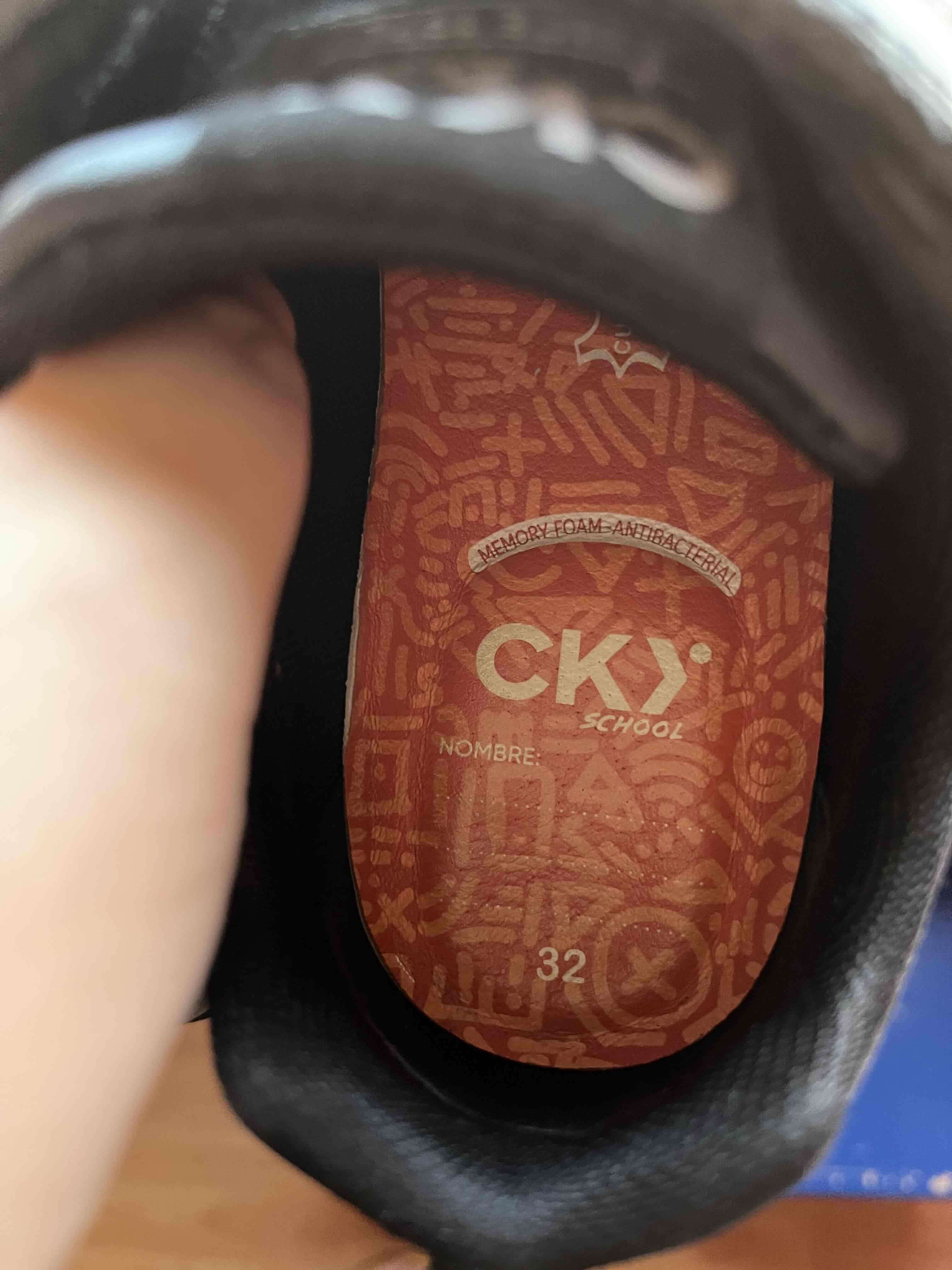 Zapatos escolares negros para niña - miniatura 5