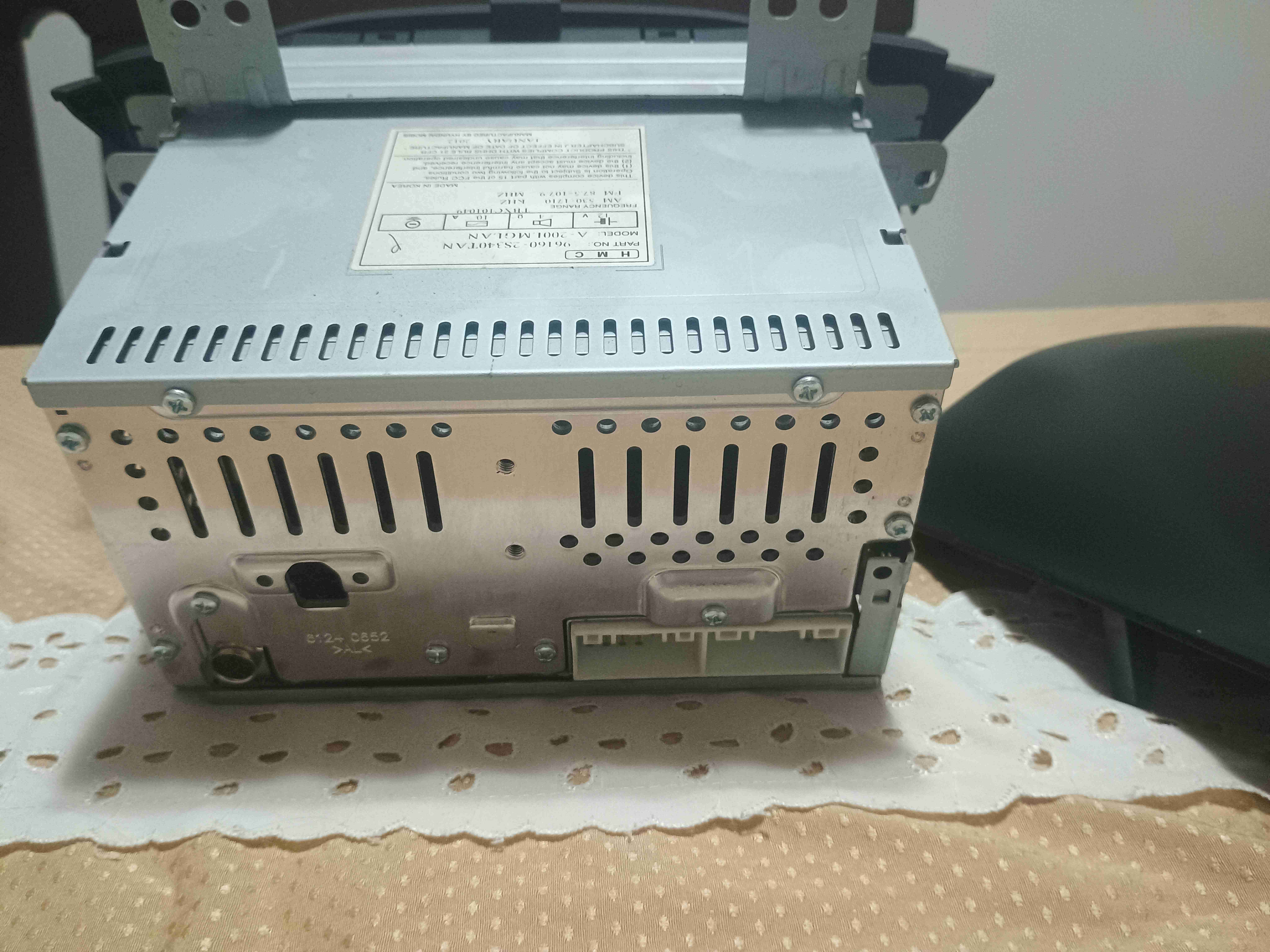 Radio de auto con CD y AUX - miniatura 4