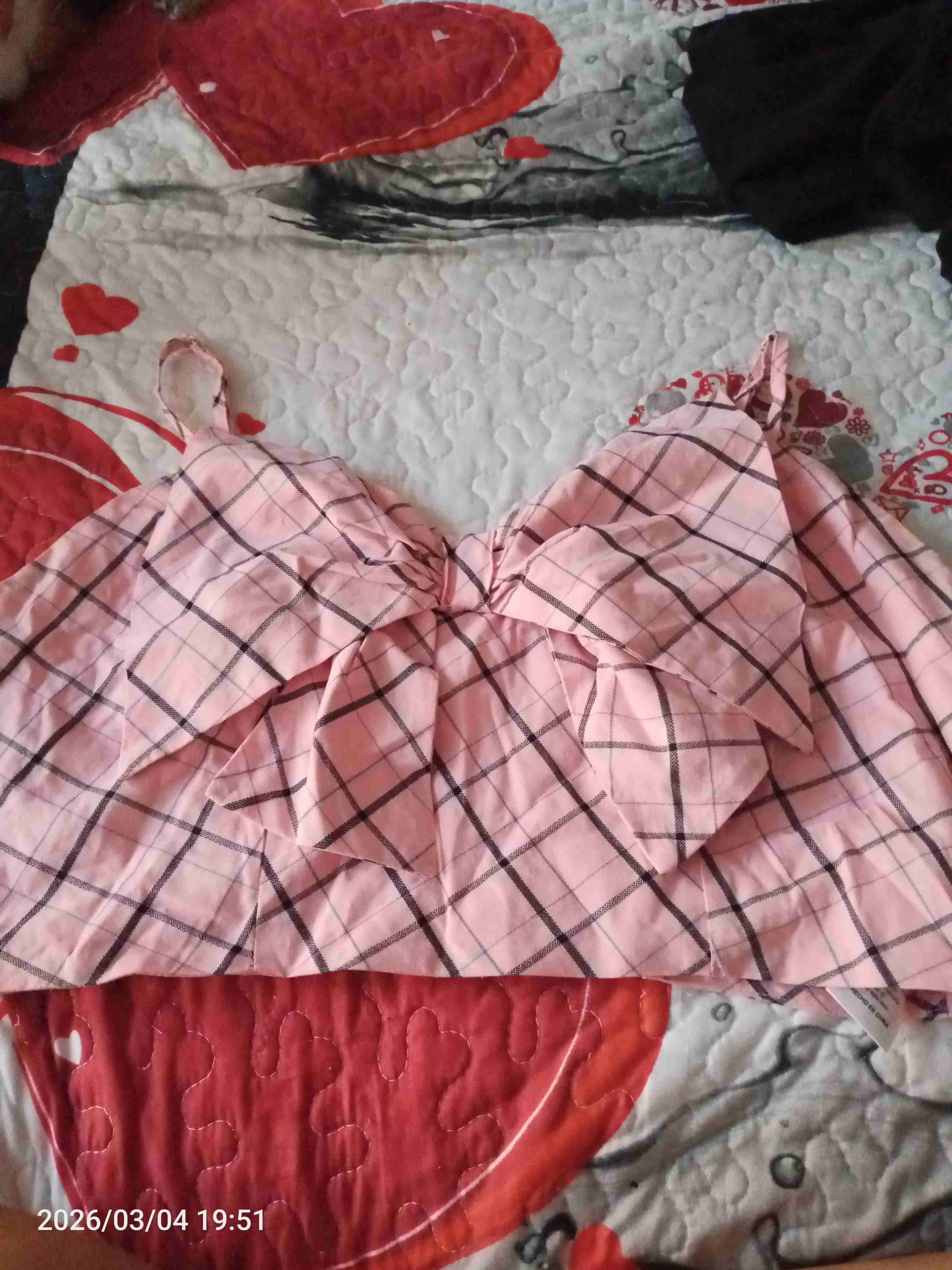 Blusa rosada con cuadros