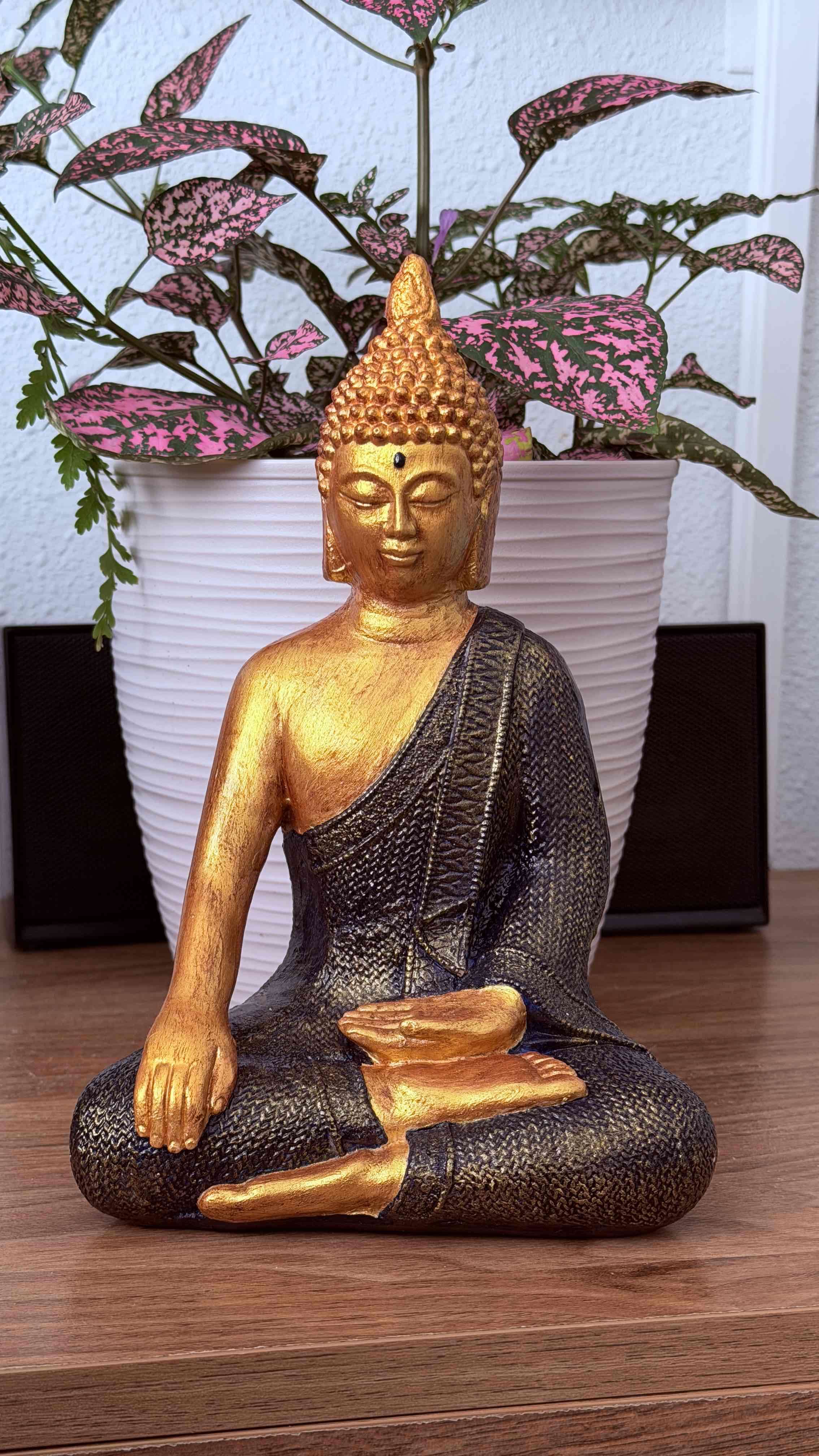 Estatua de Buda dorada mediana - miniatura 2