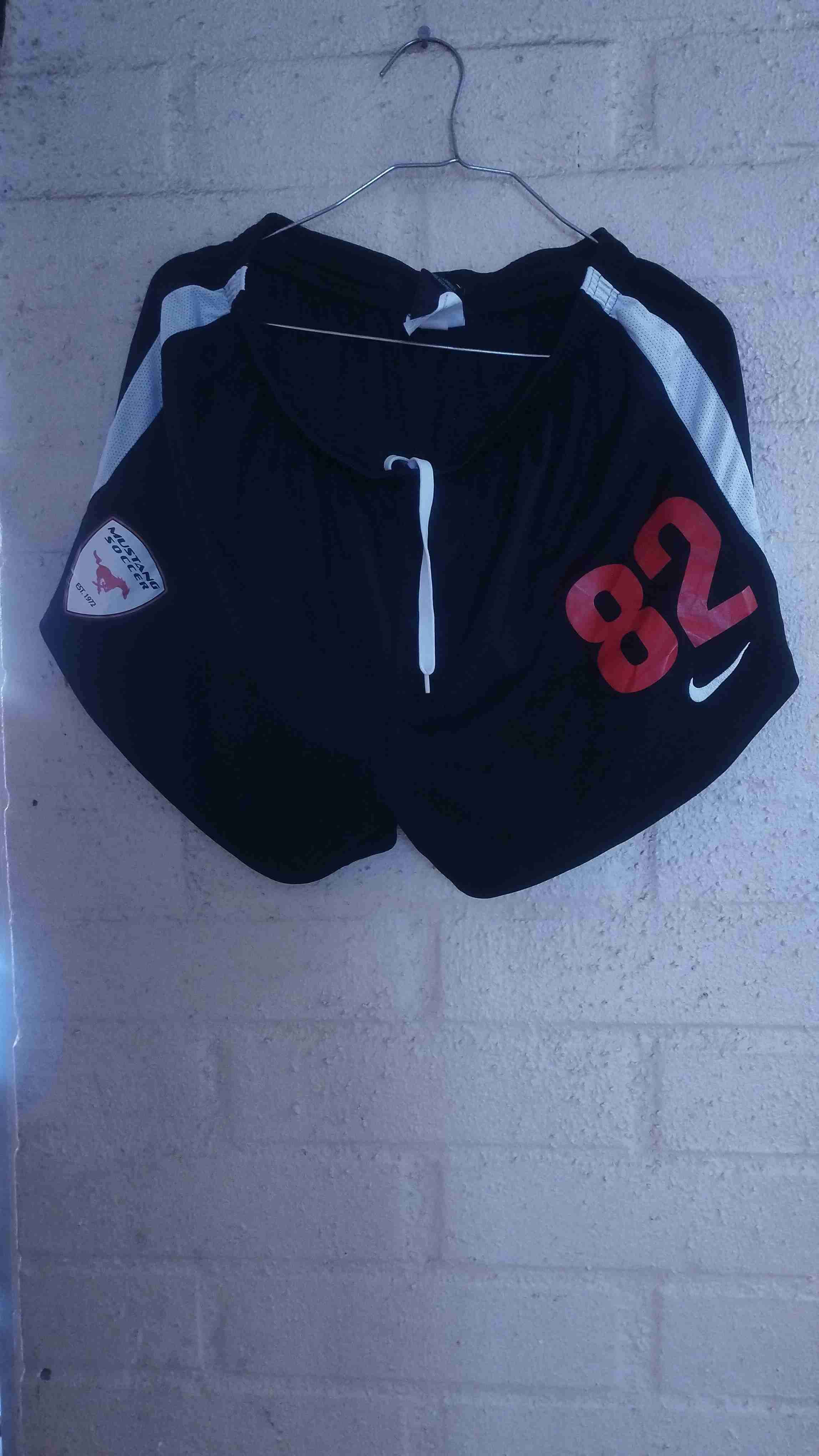 Short deportivo negro Nike - miniatura 5