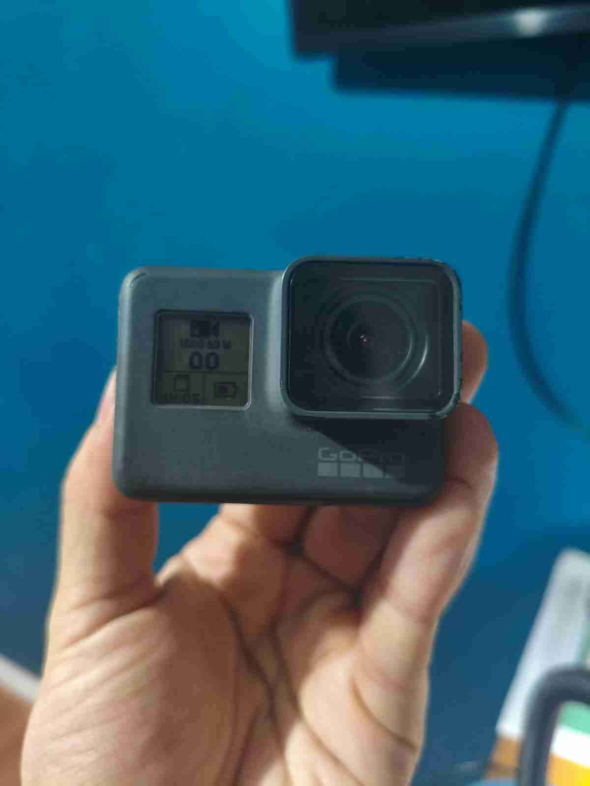 Cámara GoPro Hero 5 Black + muchos accesorios - miniatura 2