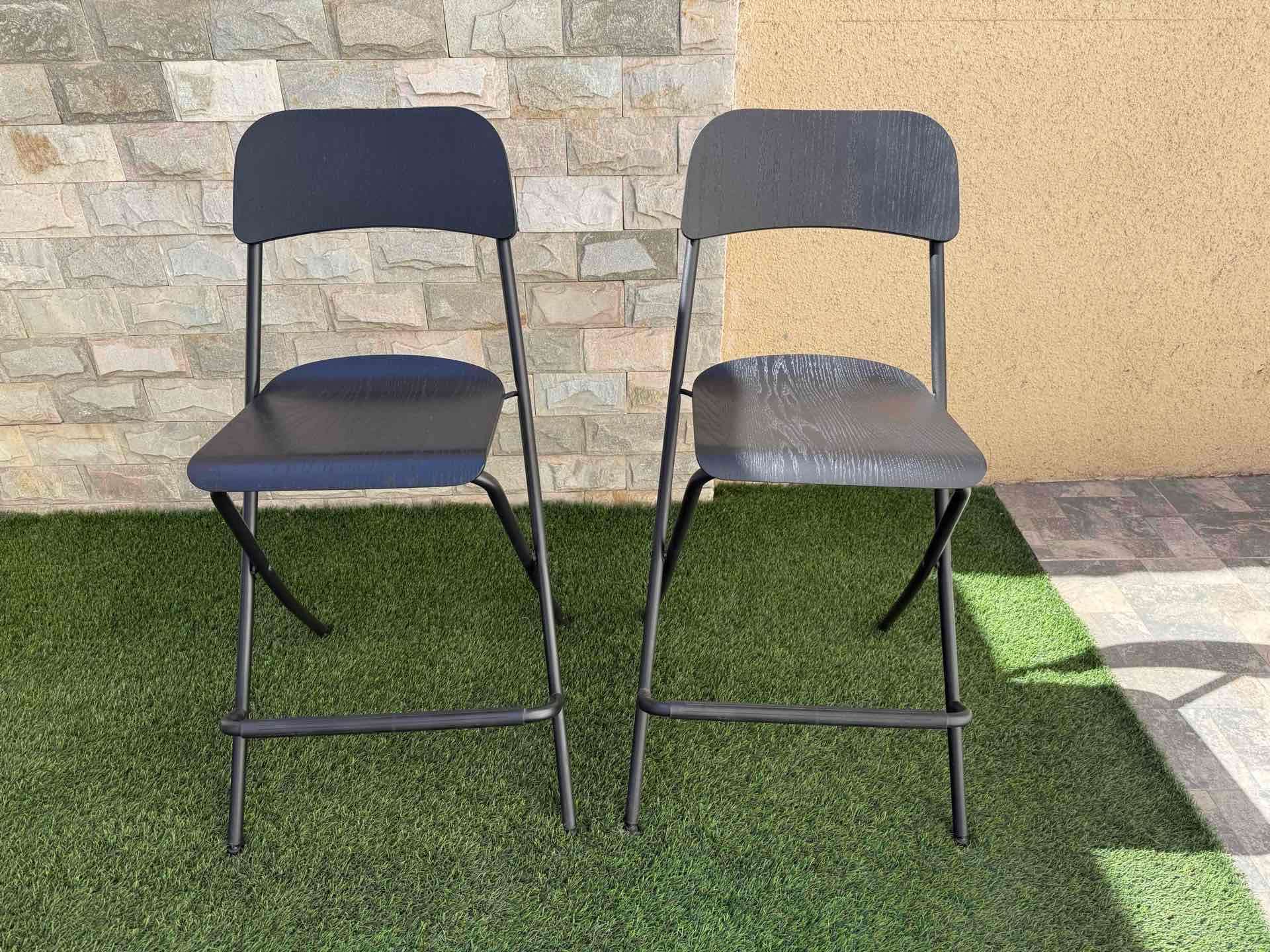 Sillas plegables negras - miniatura 3