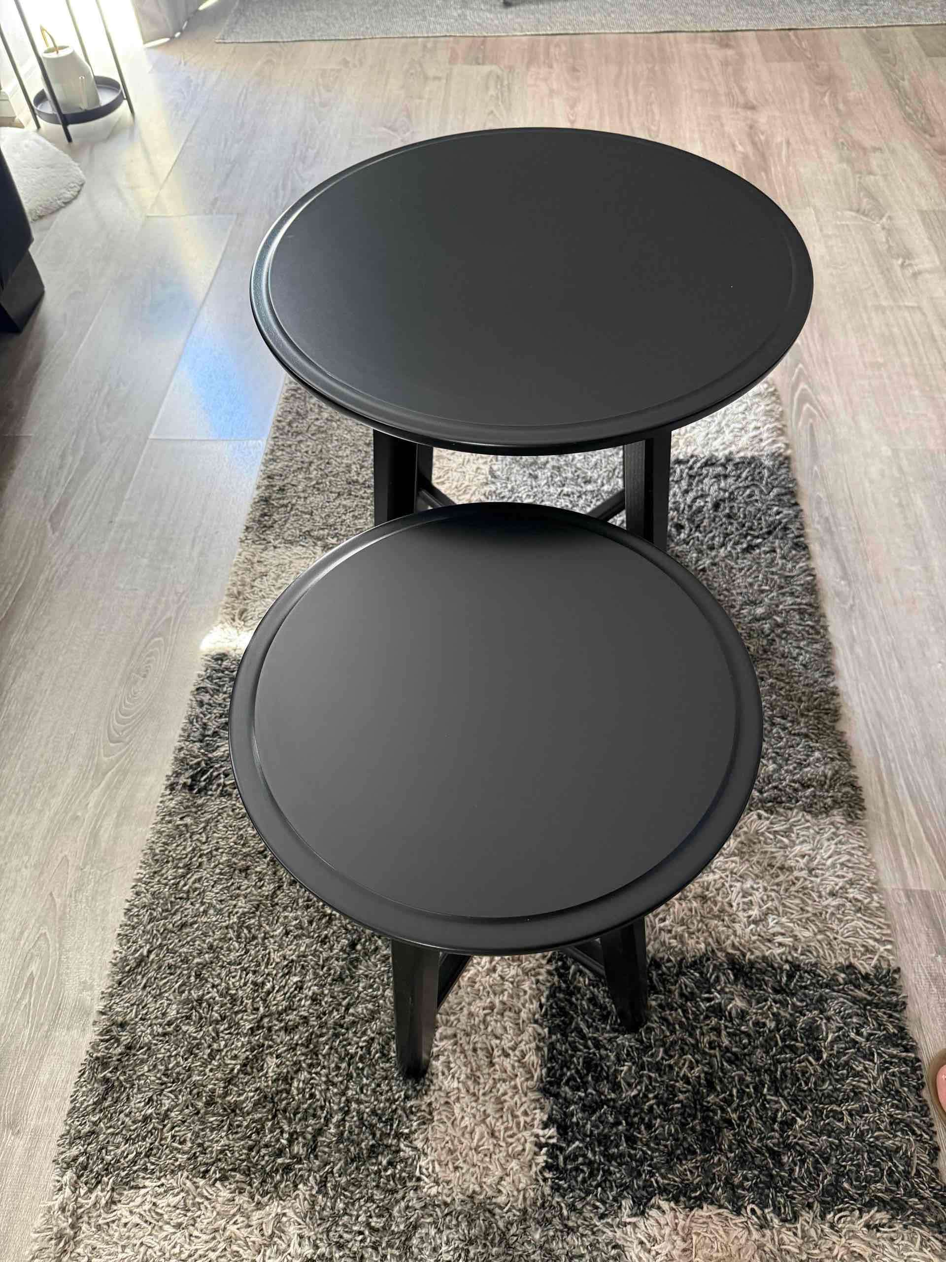 Mesas auxiliares negras modernas - miniatura 2