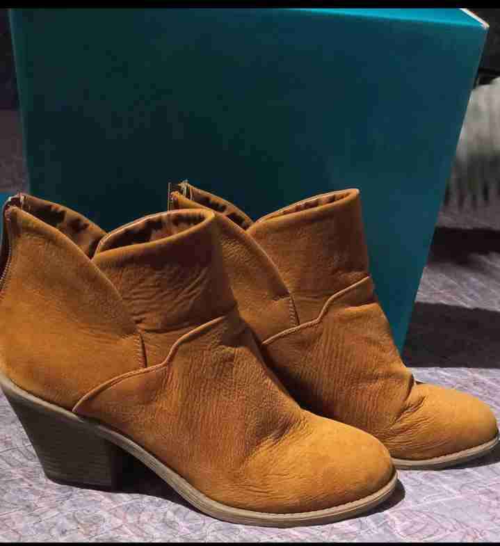 Botines de mujer camel con cierre - miniatura 2