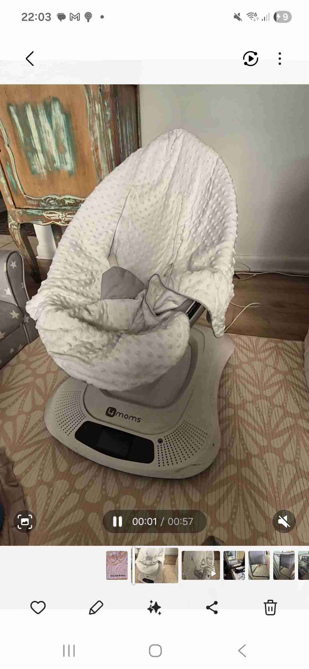 Silla mecedora 4moms blanca - miniatura 3