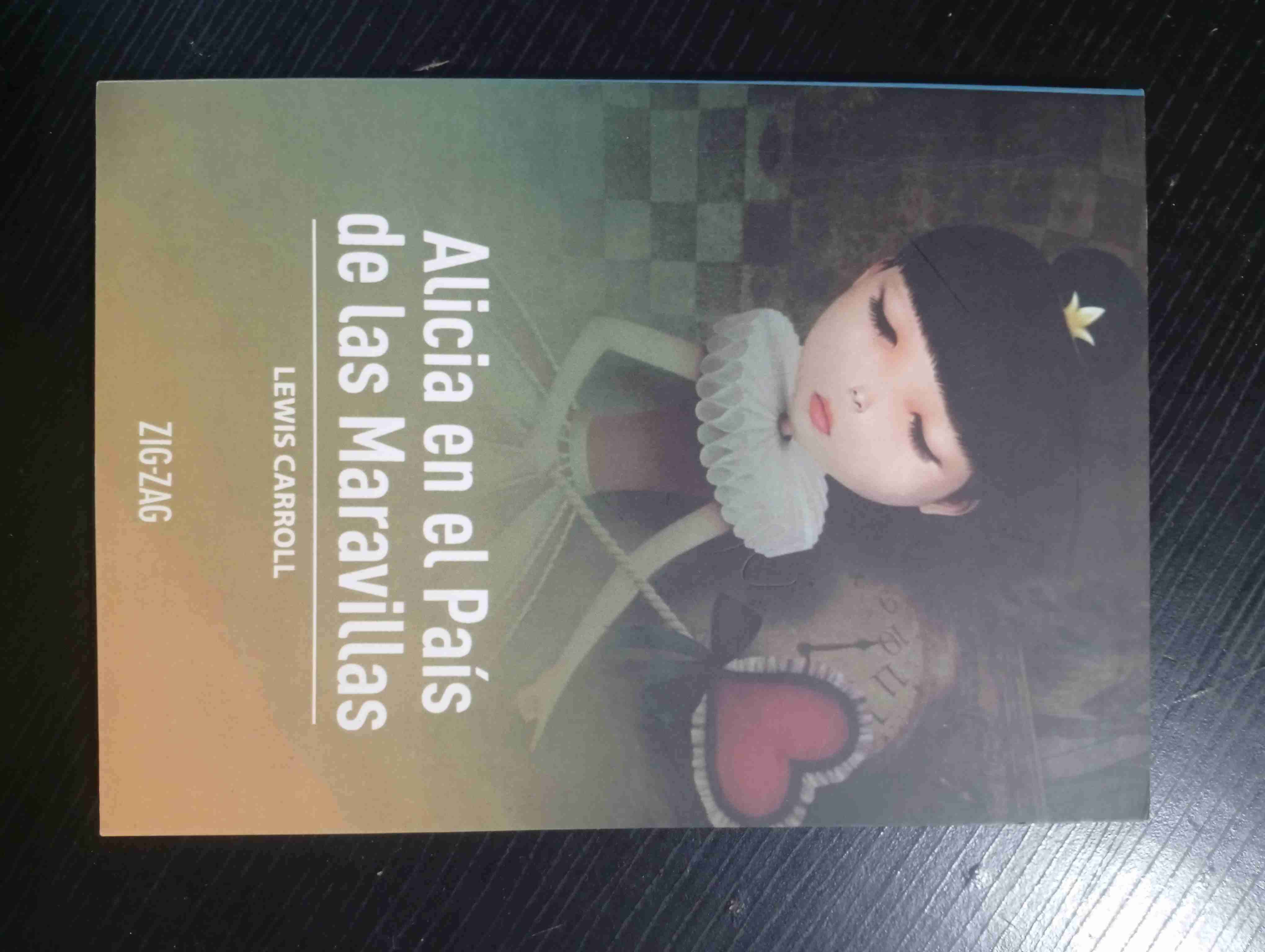 Alicia en el País de las Maravillas - Zig-Zag